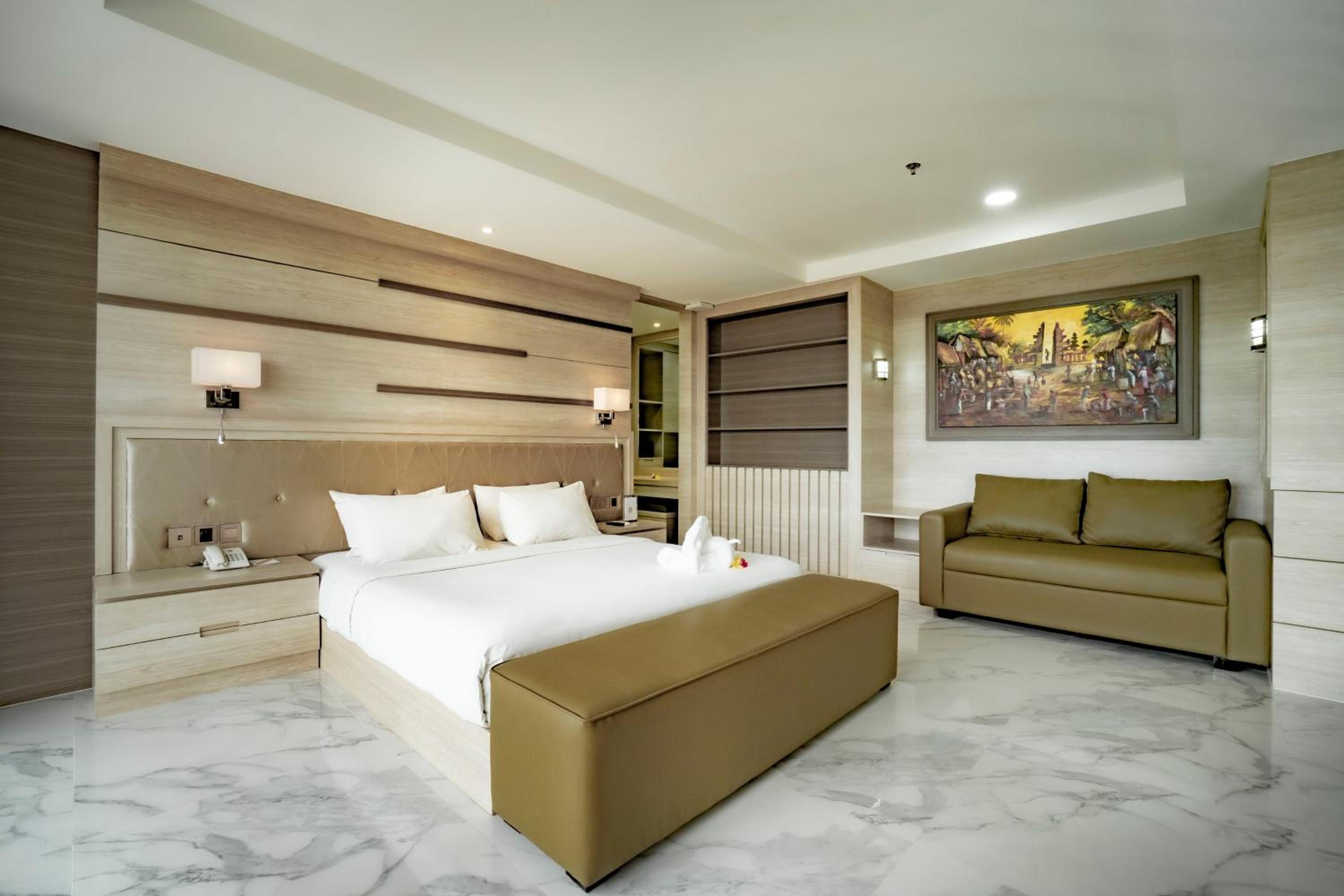 Sunrise Bay View Suite - Photo 10