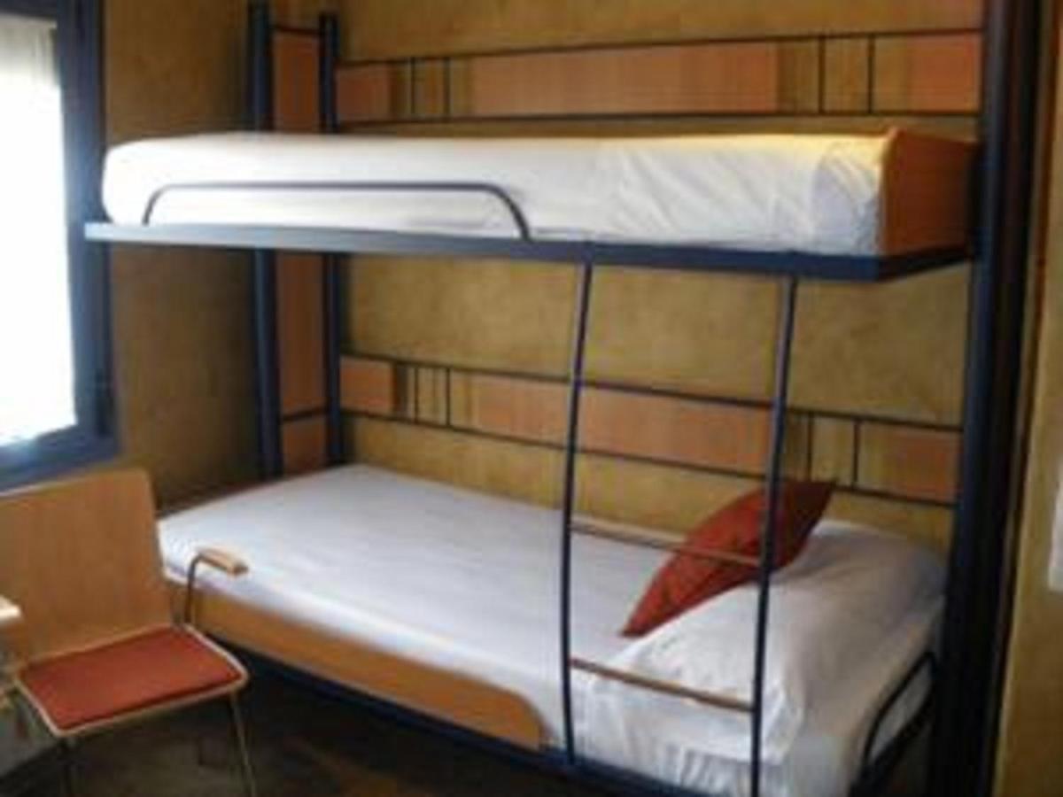 Standard Twin Room (Bunk Bed) photo 1