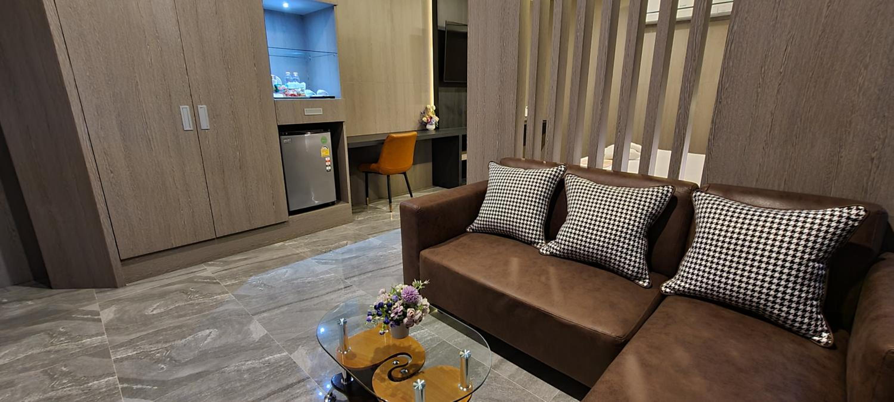 King Suite - Photo 7