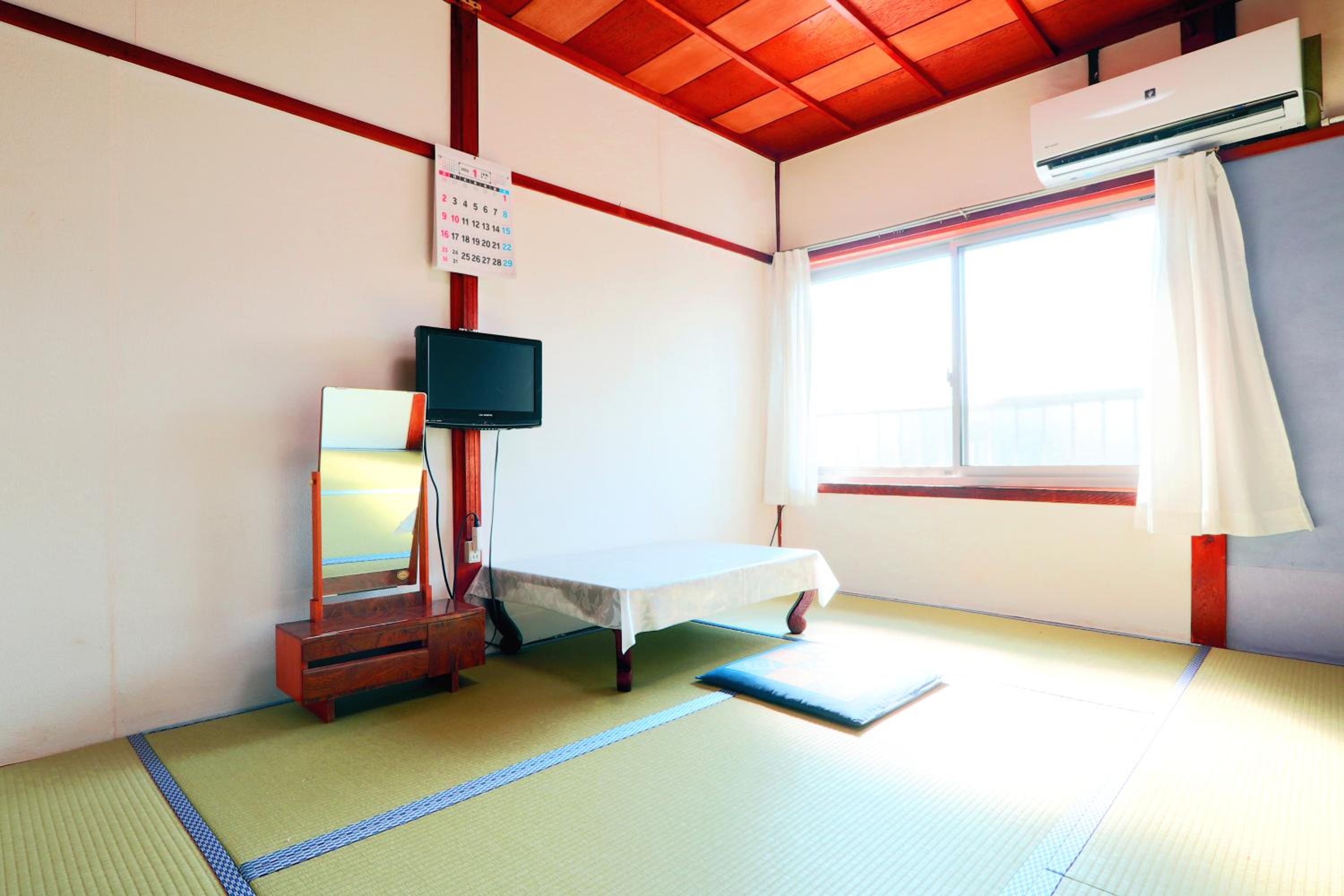 Double or Twin Room - Photo 3