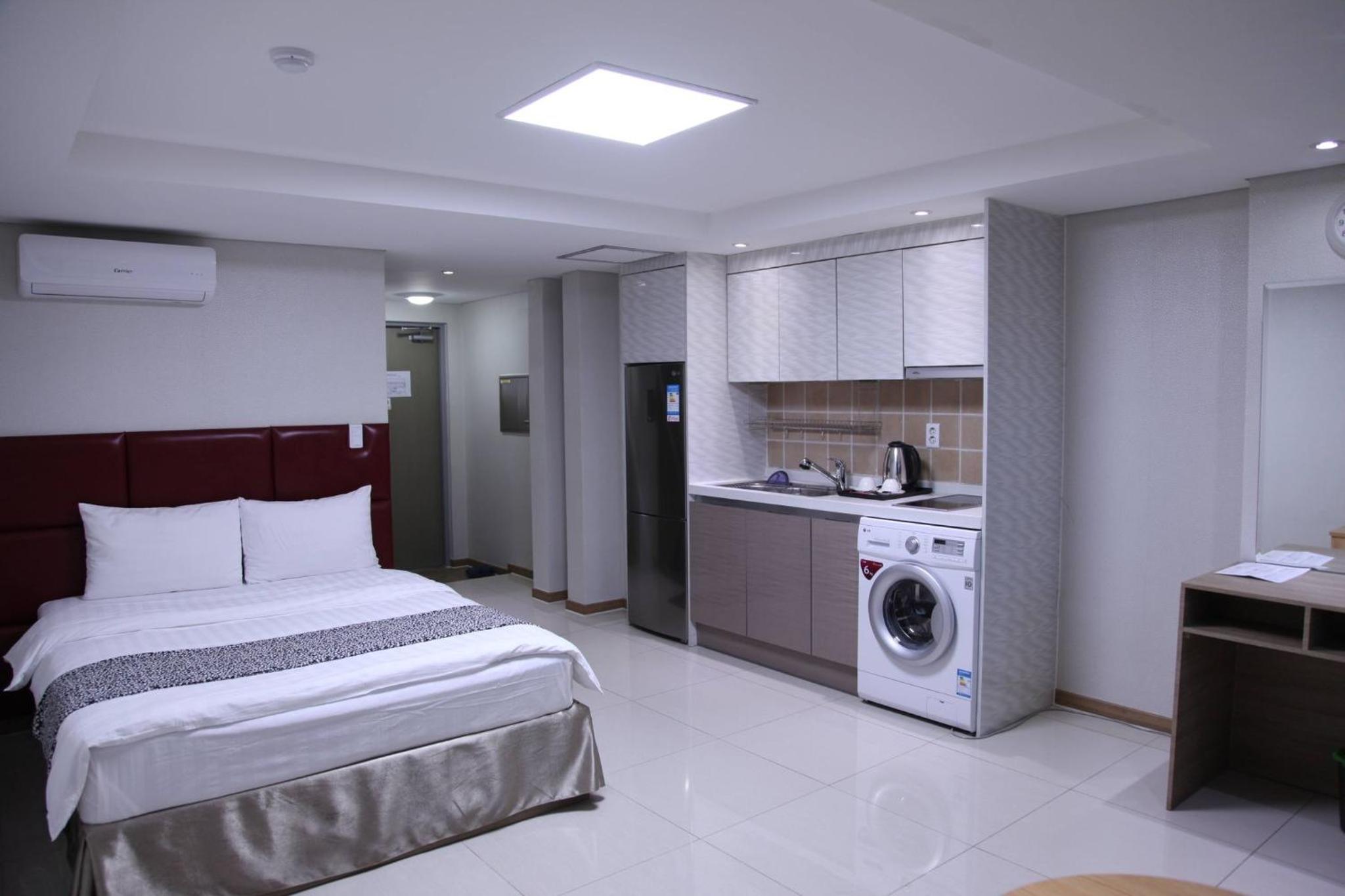 Standard Twin Room photo 2