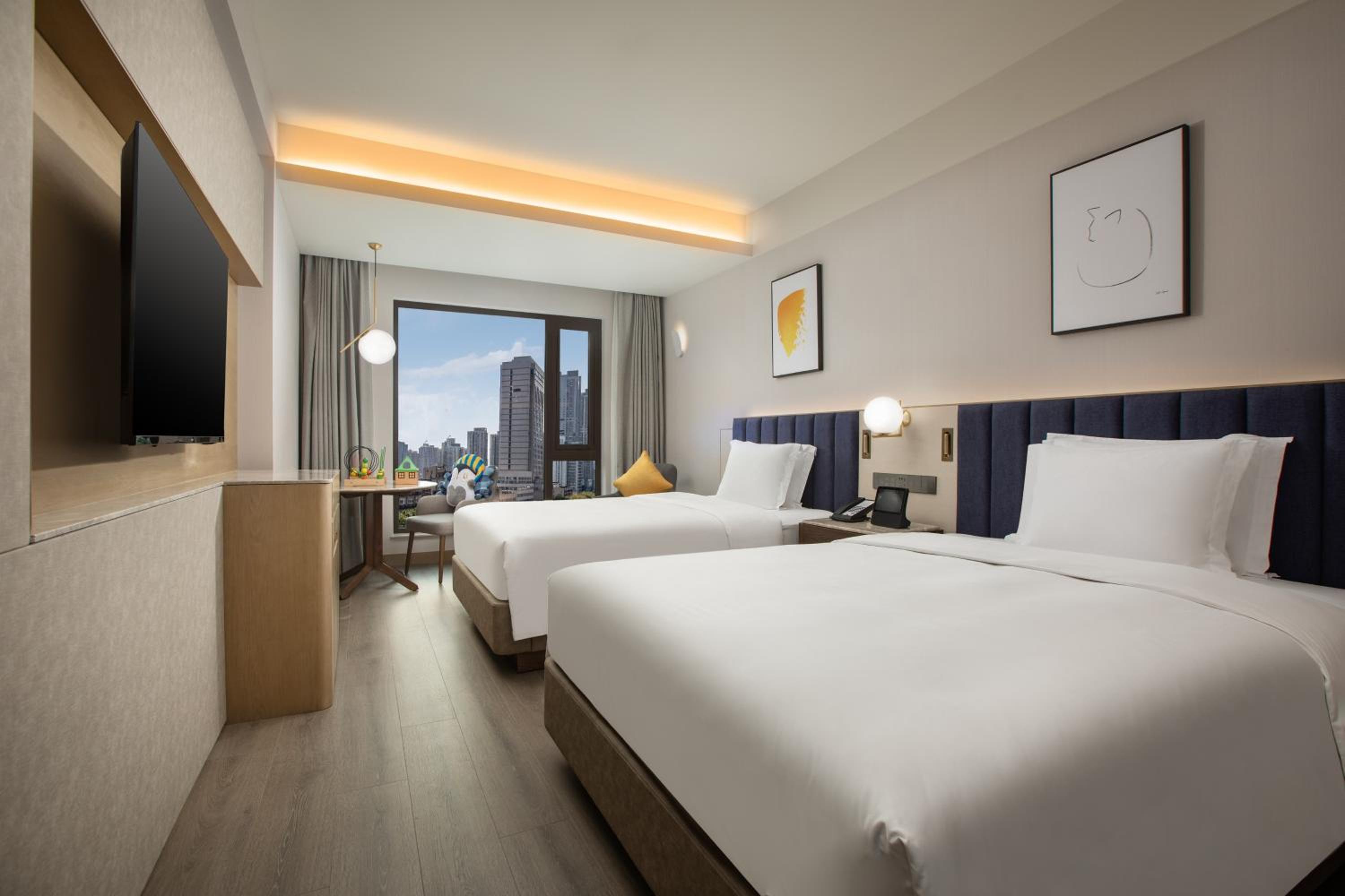 Premium Room with One Queen and One Single Bed - Kids Theme - Photo 1