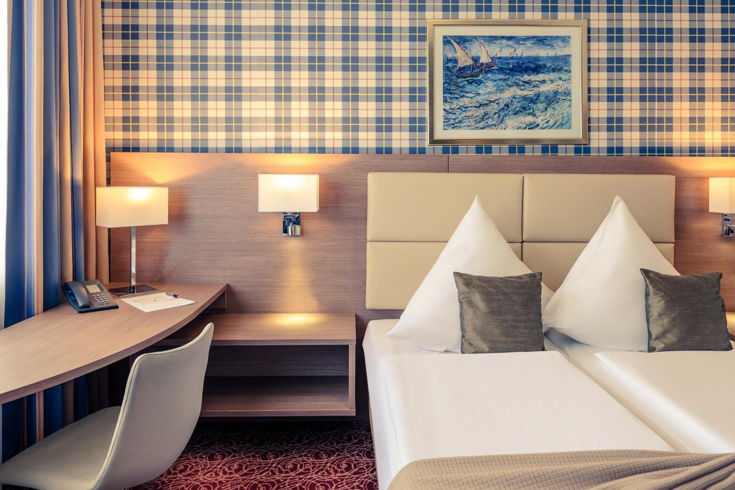 Standard Twin Room - Photo 1