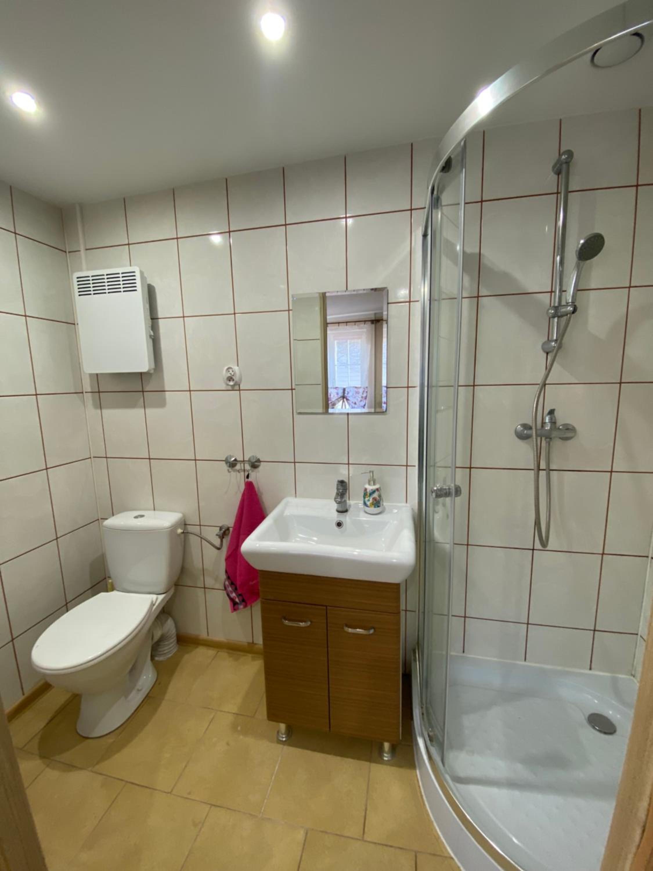 One-Bedroom House - Photo 7