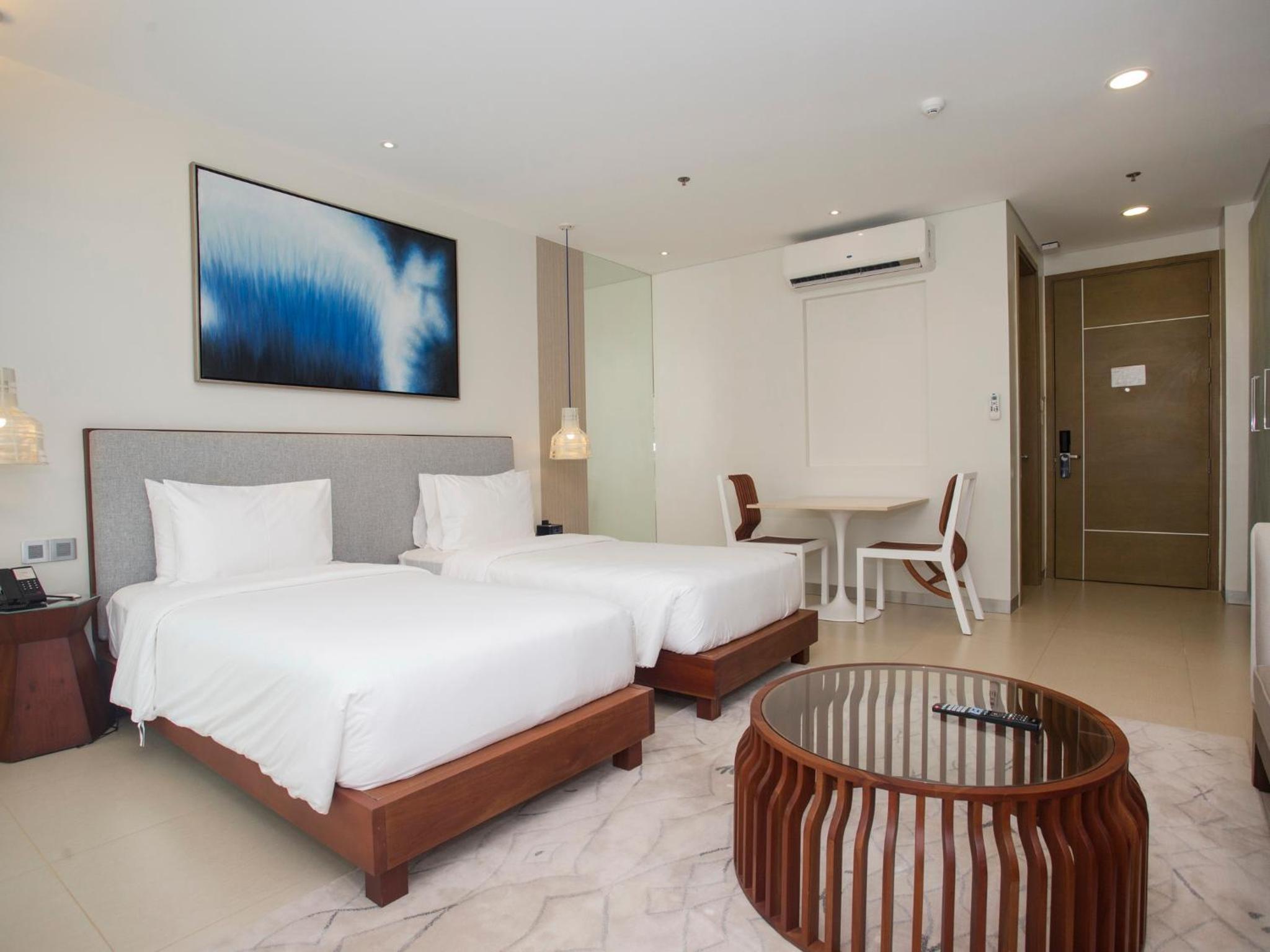 Deluxe Room - Photo 7