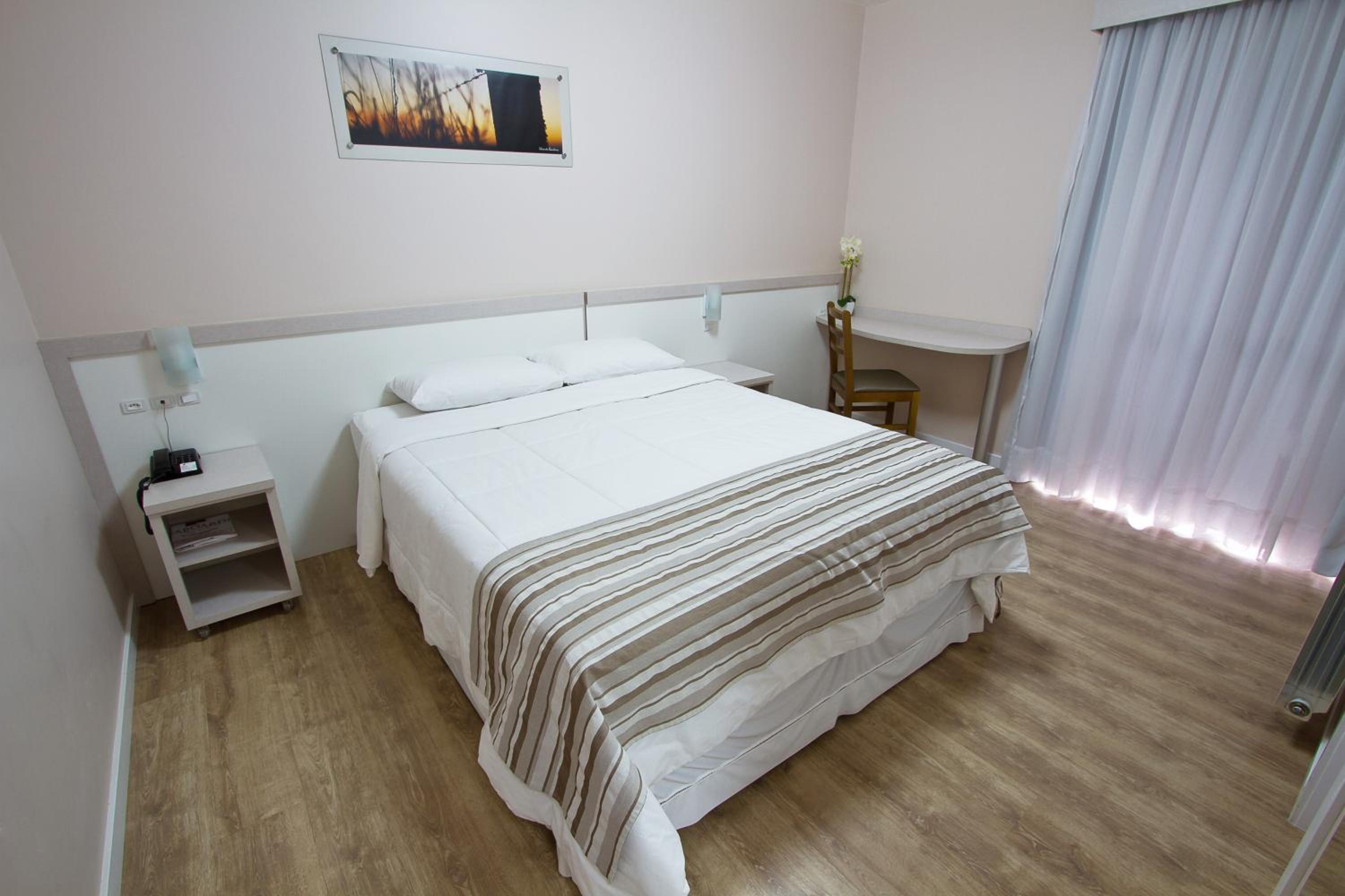 Deluxe Double Room photo 2