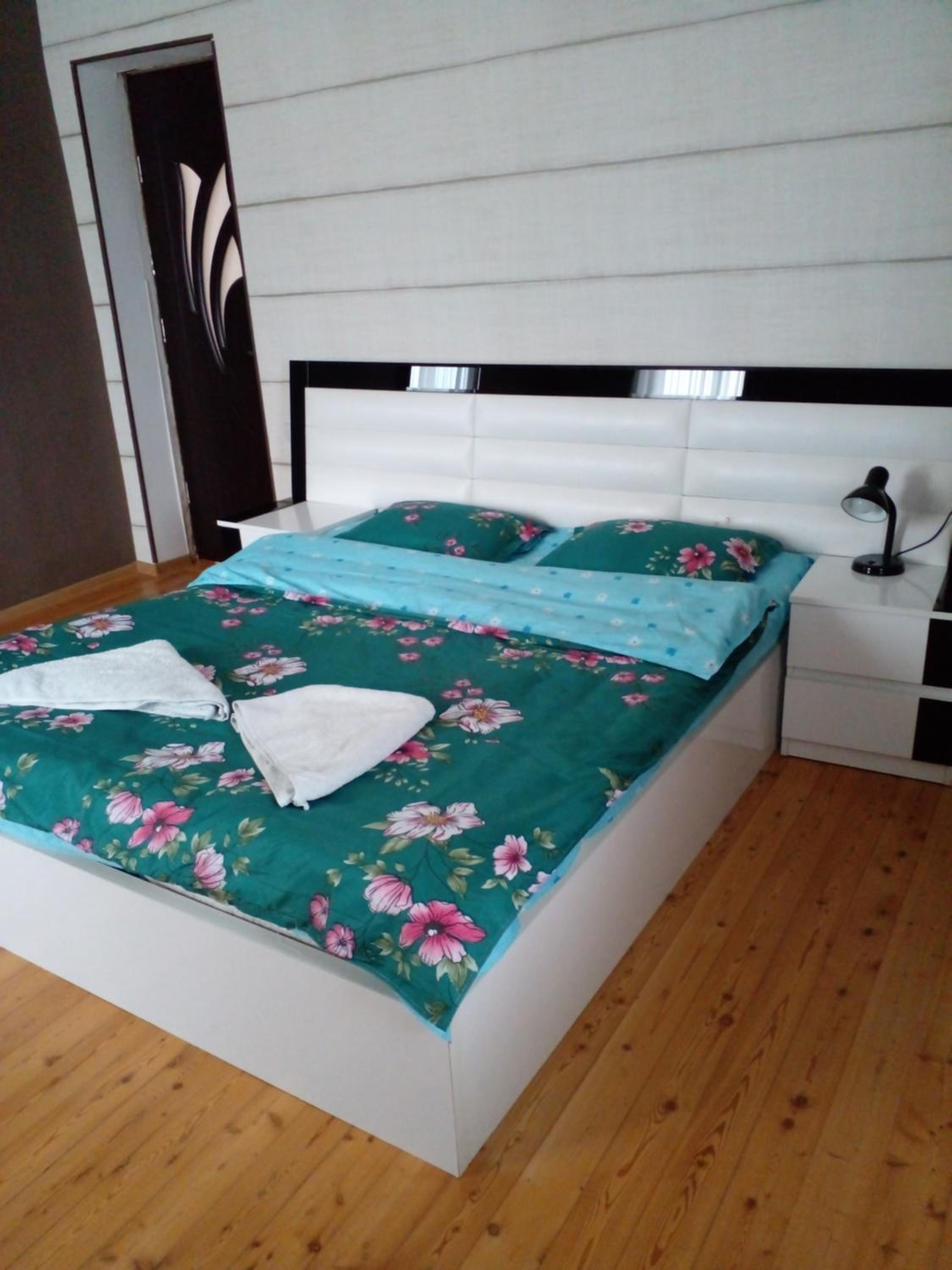 Deluxe Double Room (2 Adults + 1 Child) photo 2