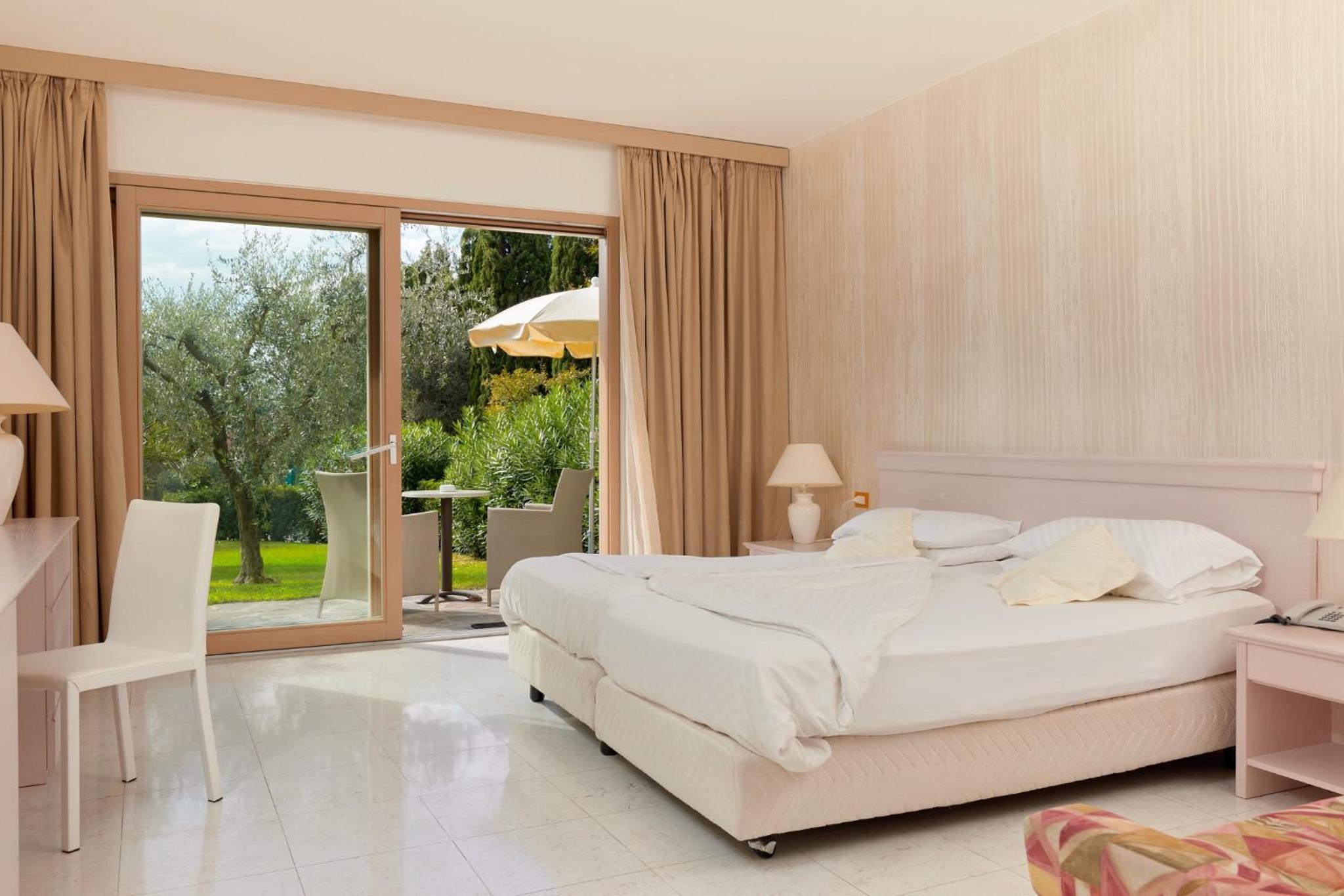 Double Room with Garden View - Annex photo 3