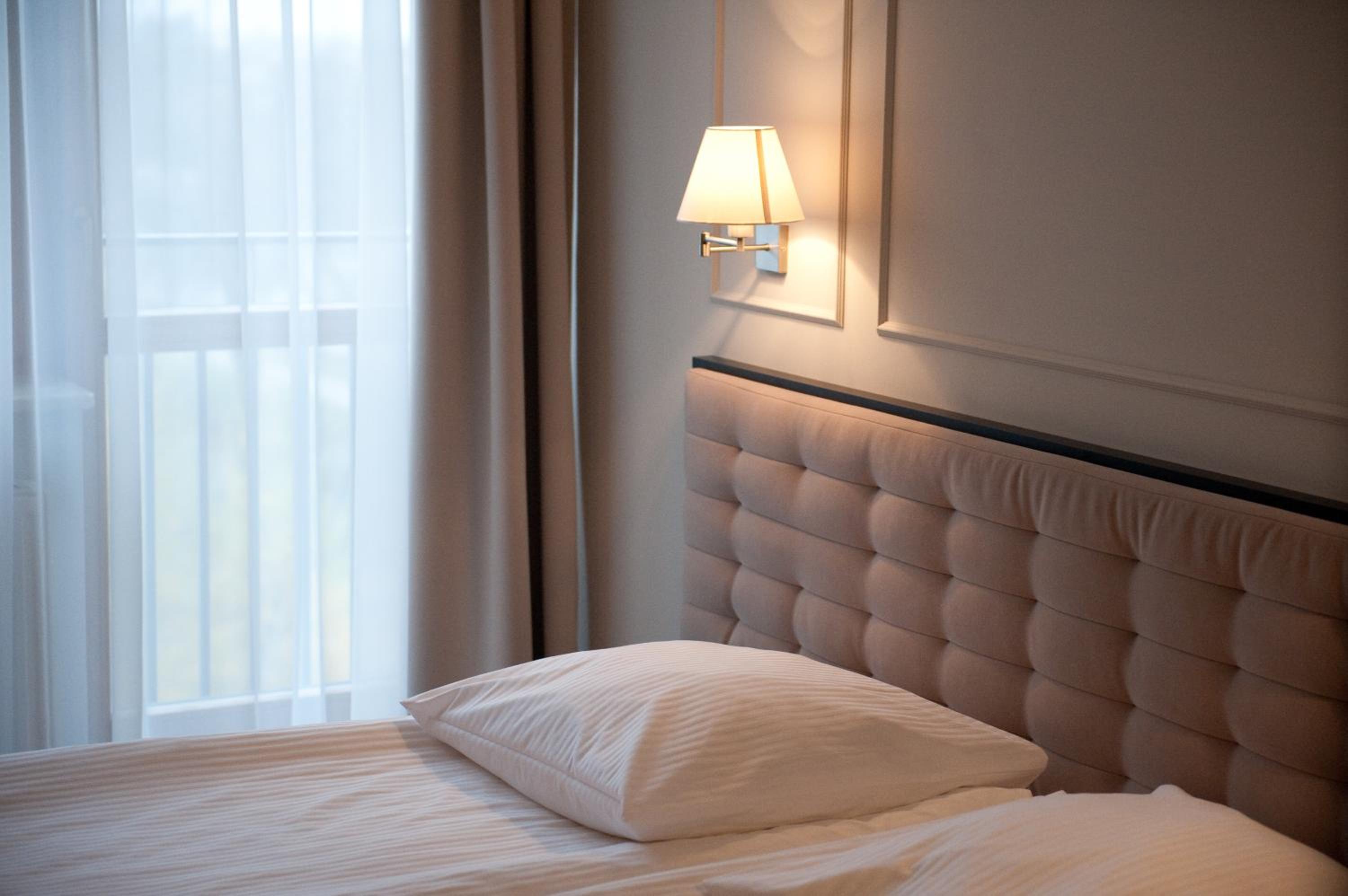Double or Twin Room - Photo 5