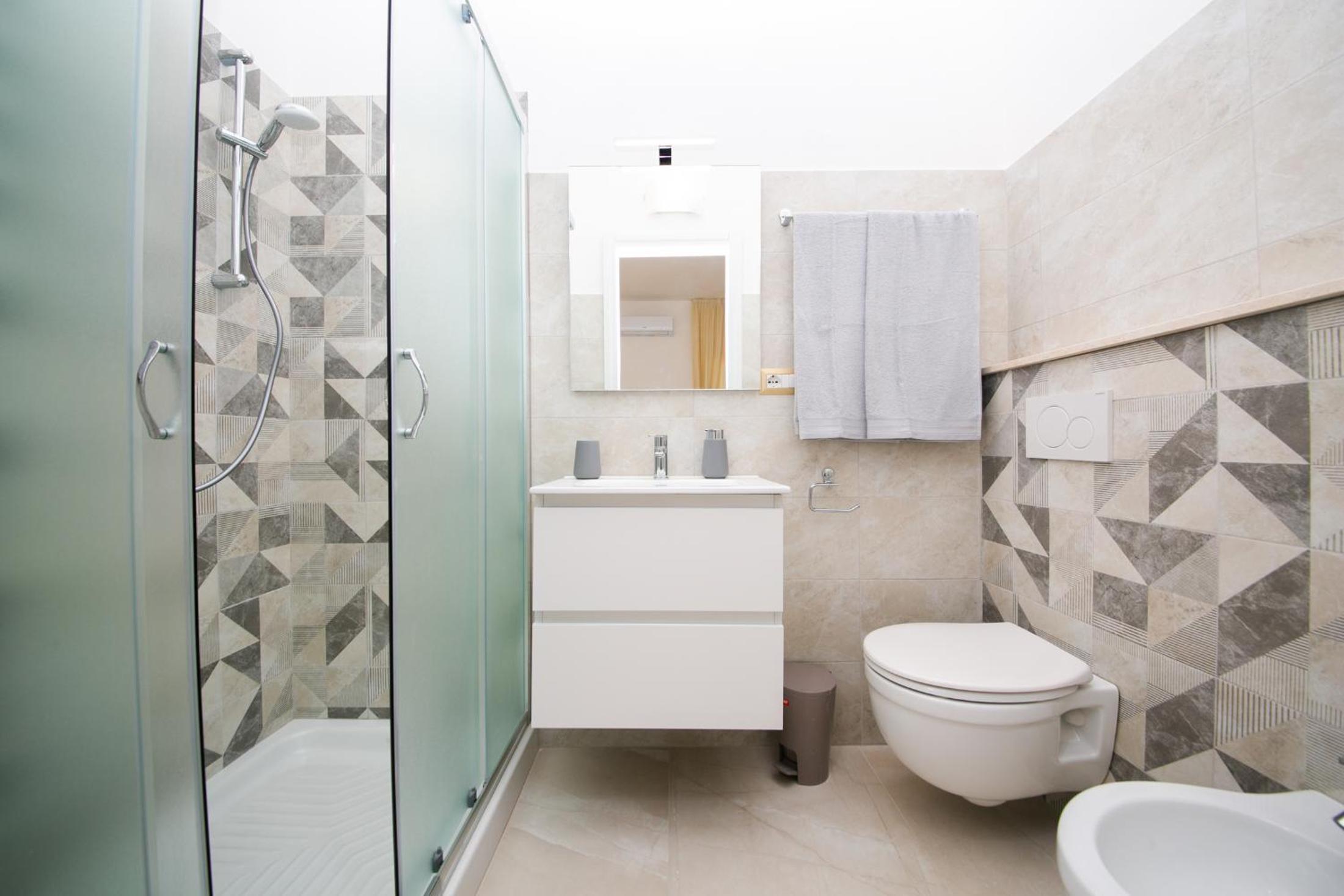 Single Room with Balcony photo 2