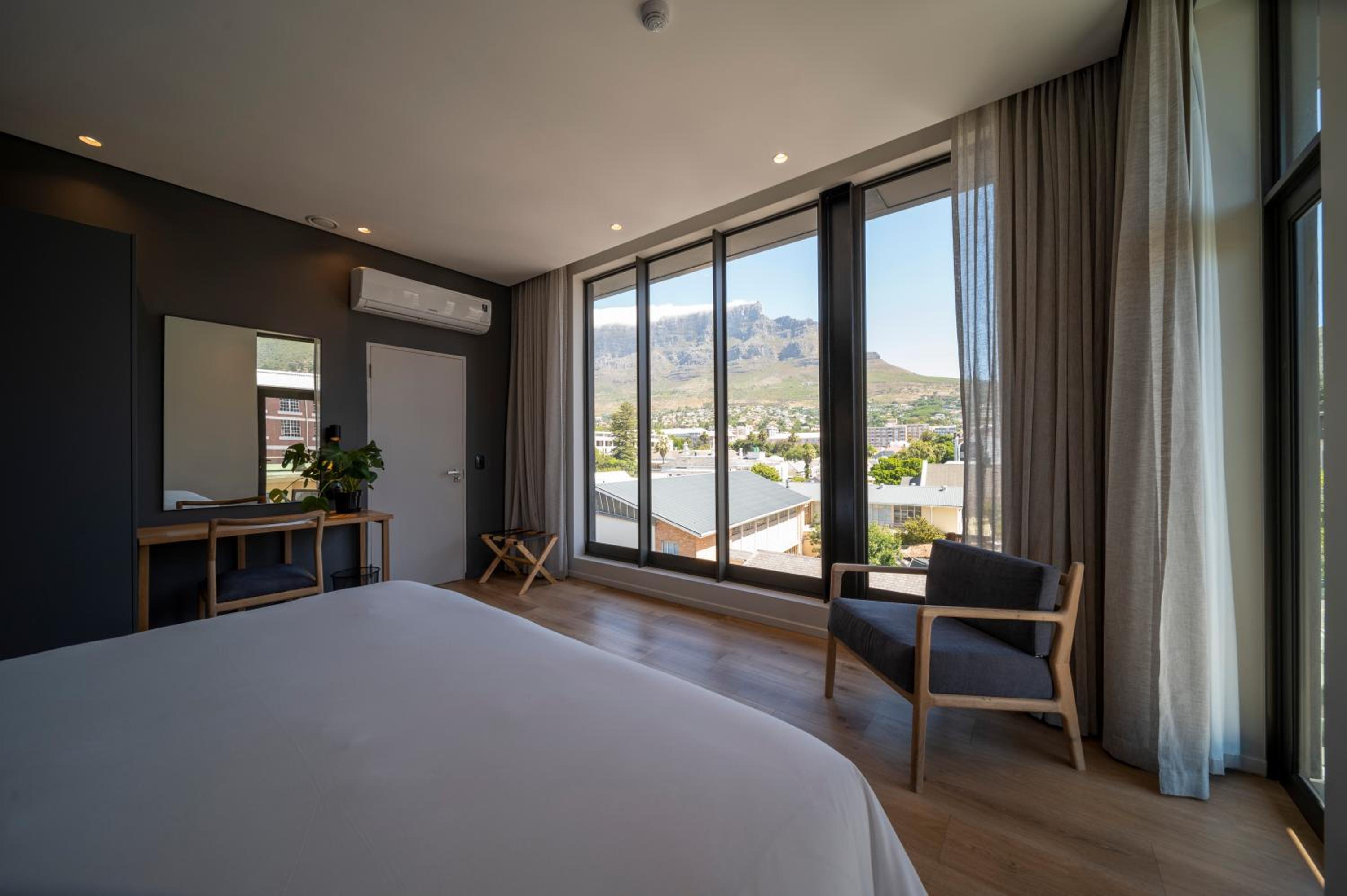 Penthouse Suite - Photo 1