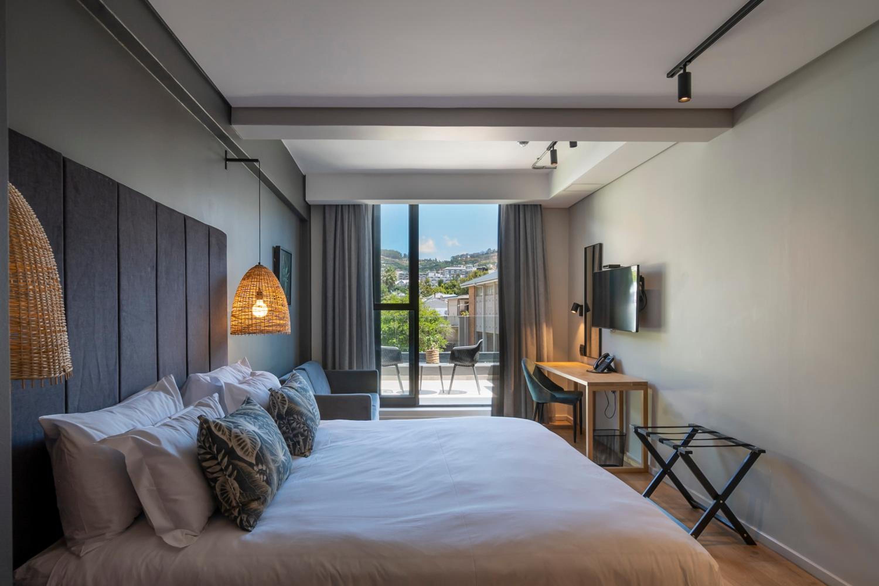 Luxury Suite with Mountain View and Terrace - Photo 5
