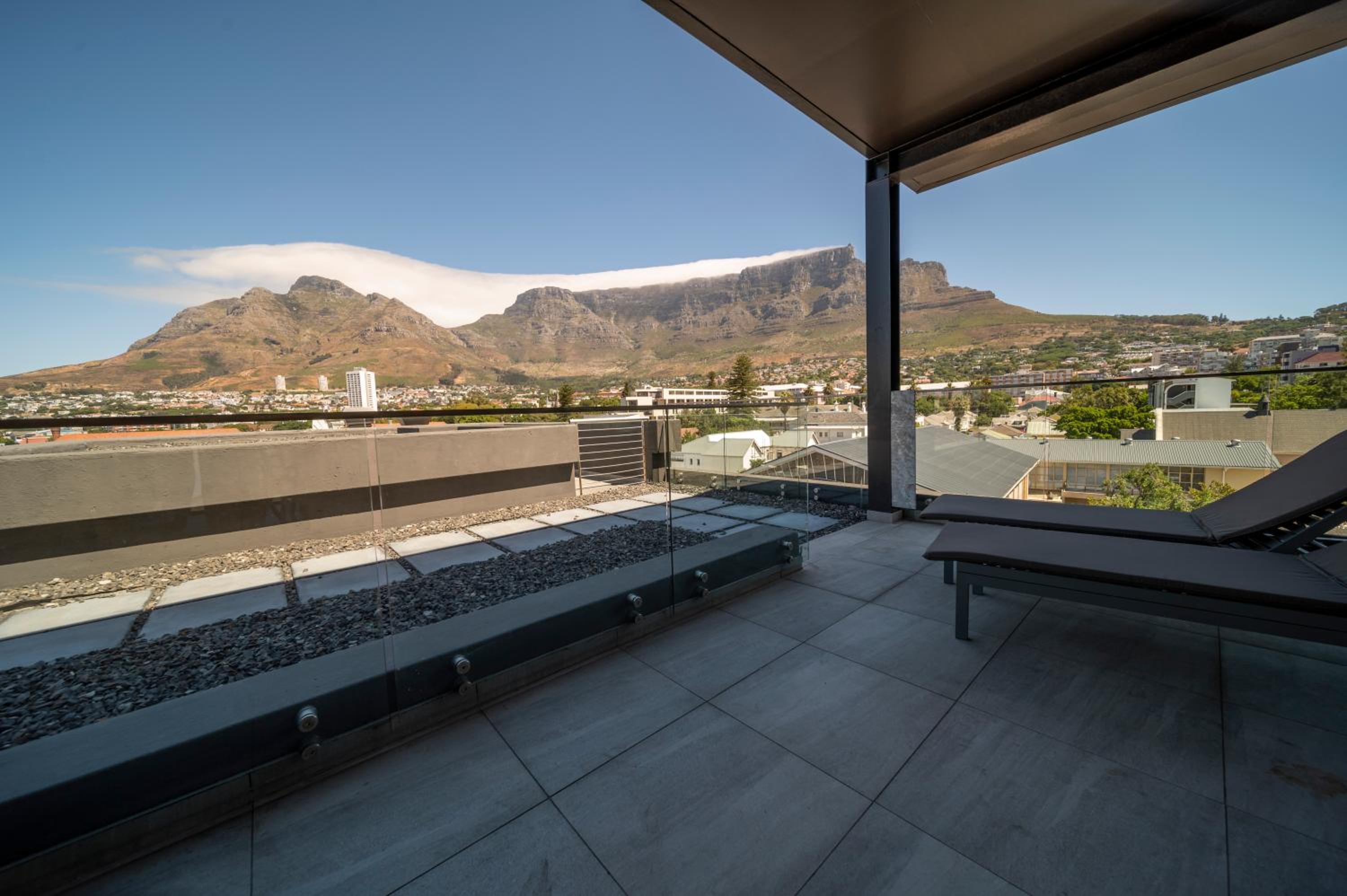 Penthouse Suite - Photo 17