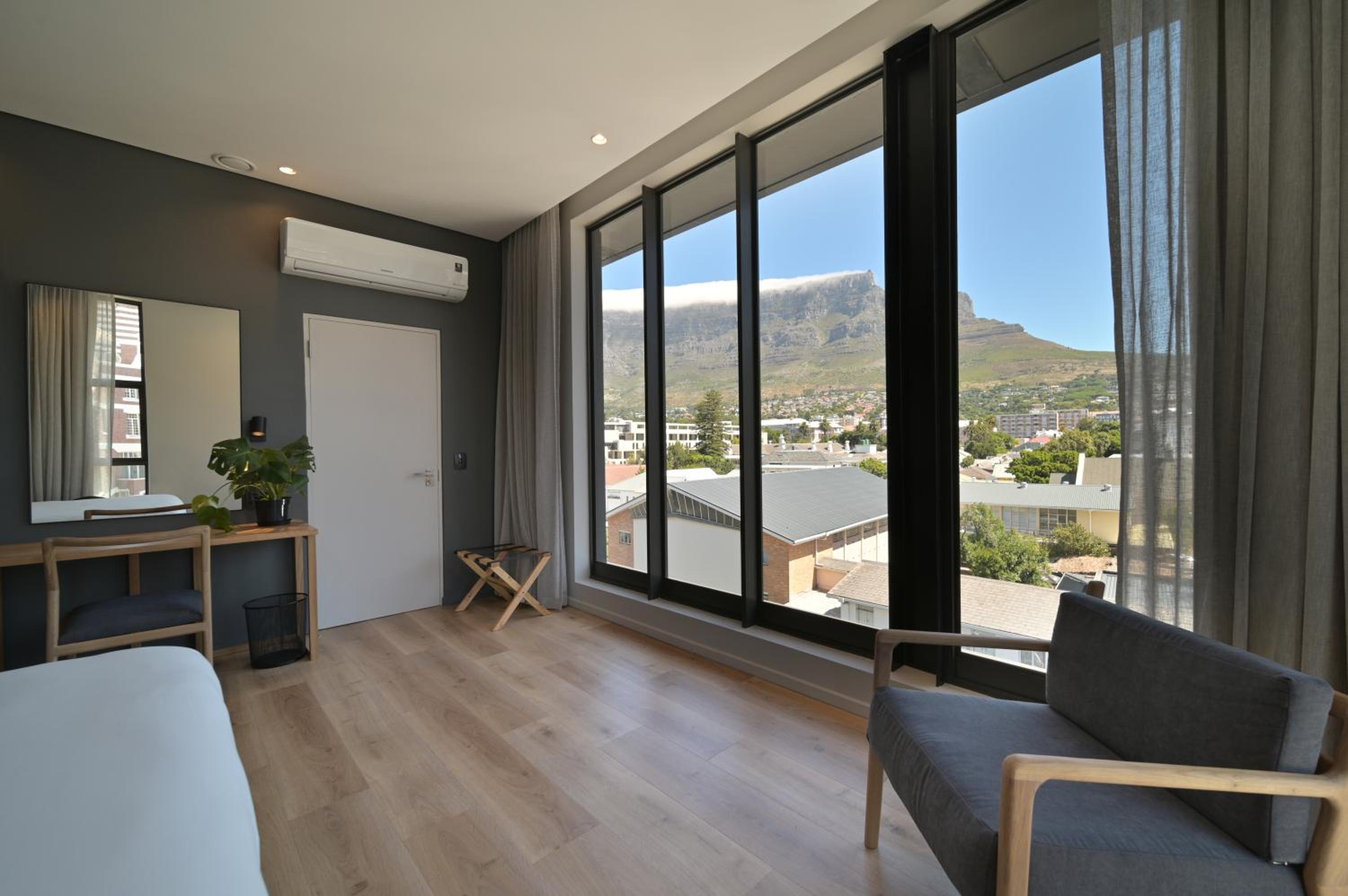 Penthouse Suite - Photo 23