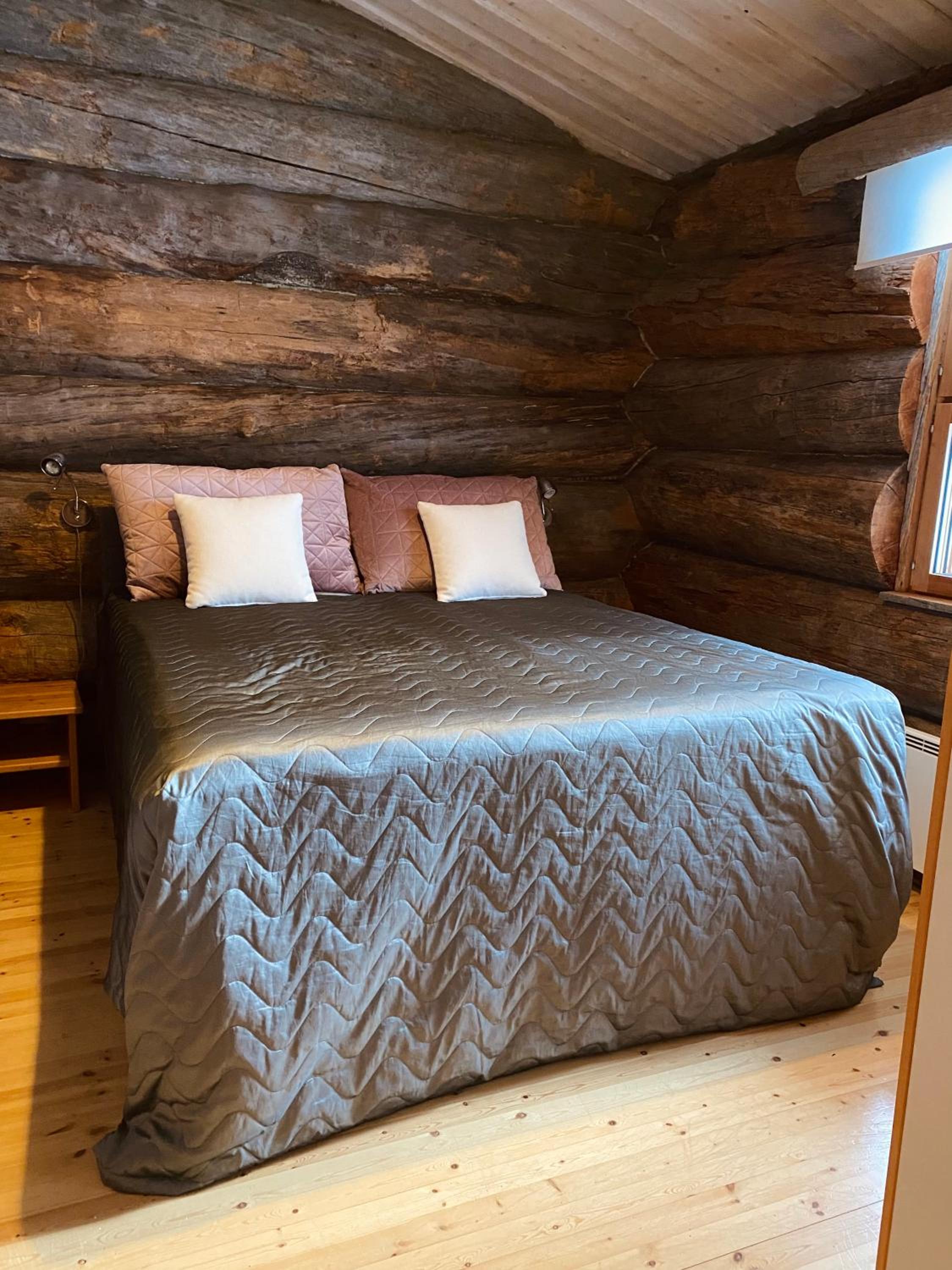 Two-Bedroom Apartment - Photo 4
