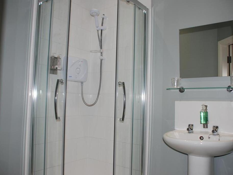 Triple Room with Shower photo 3