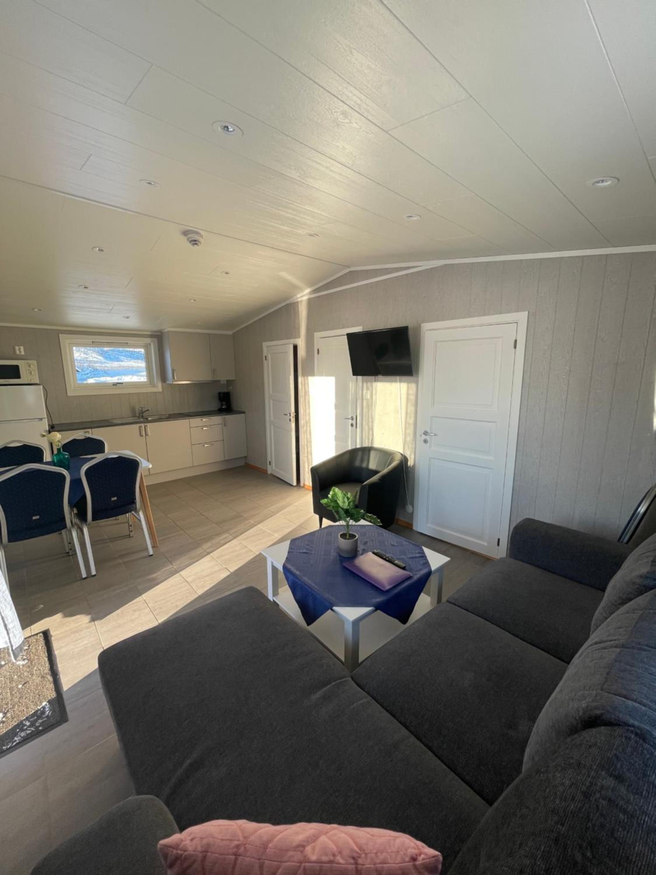 Two-Bedroom House photo 2
