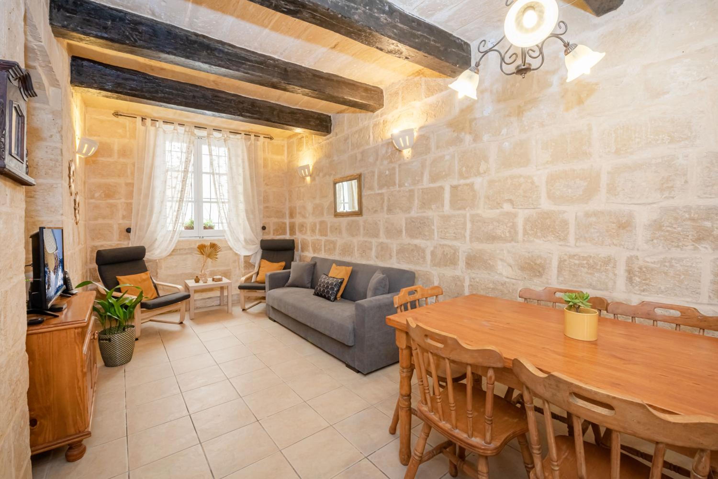Three-Bedroom Villa (6 Adults)