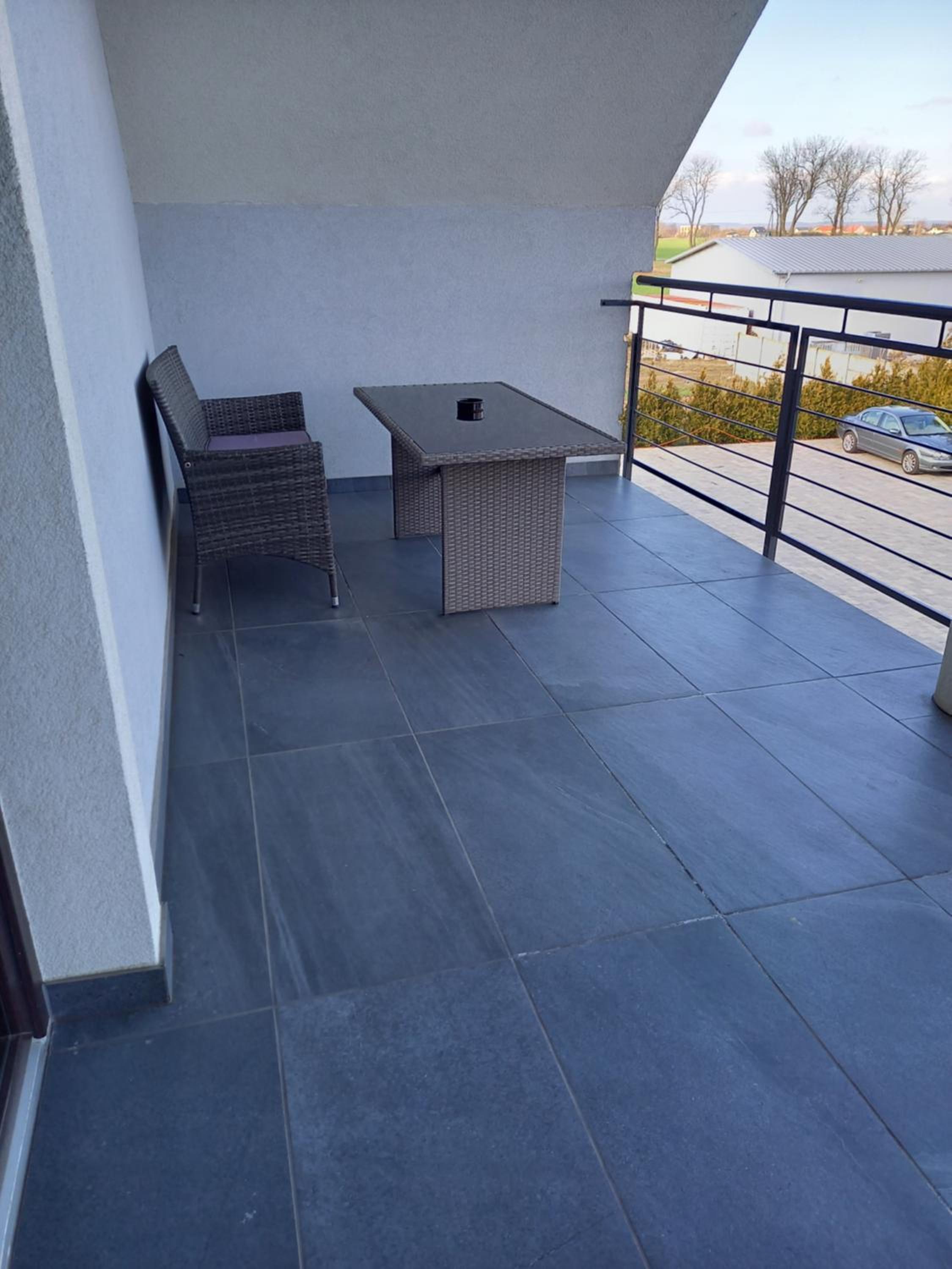 Apartment with Terrace - Photo 3