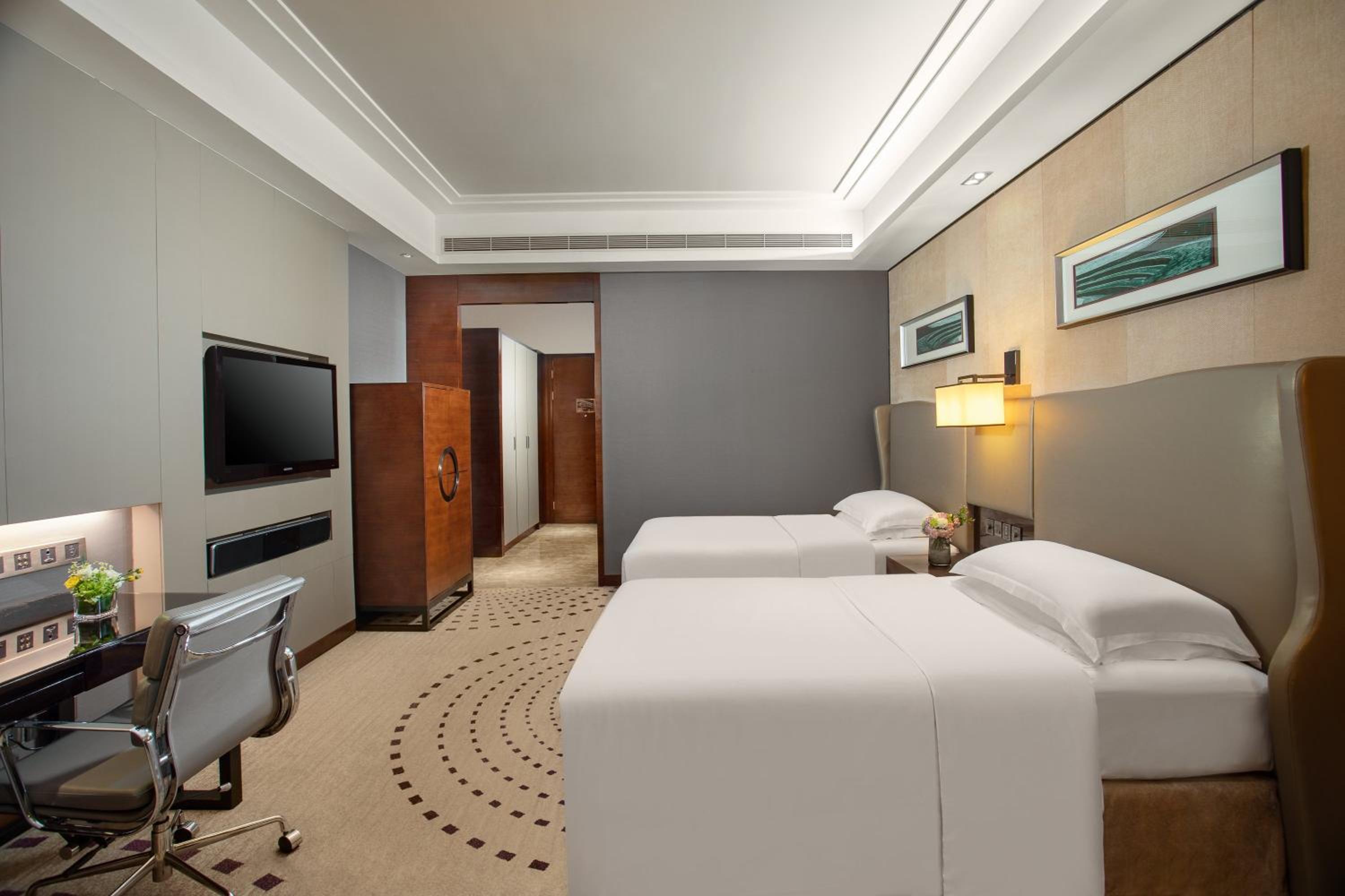 Standard Twin Room - Lounge Access photo 3
