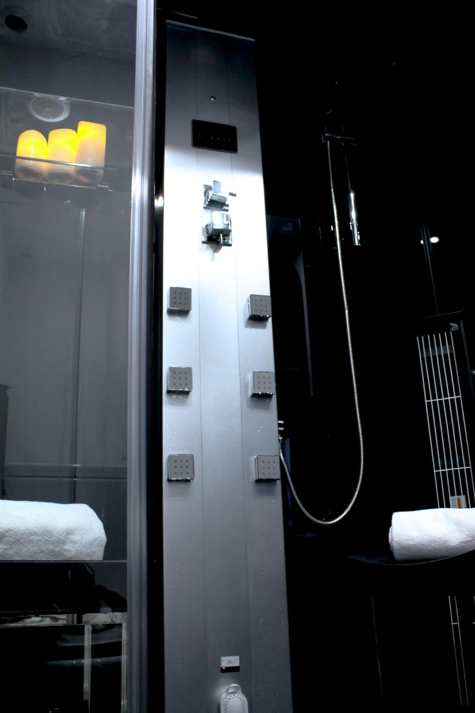 One-Bedroom Apartment - Photo 10