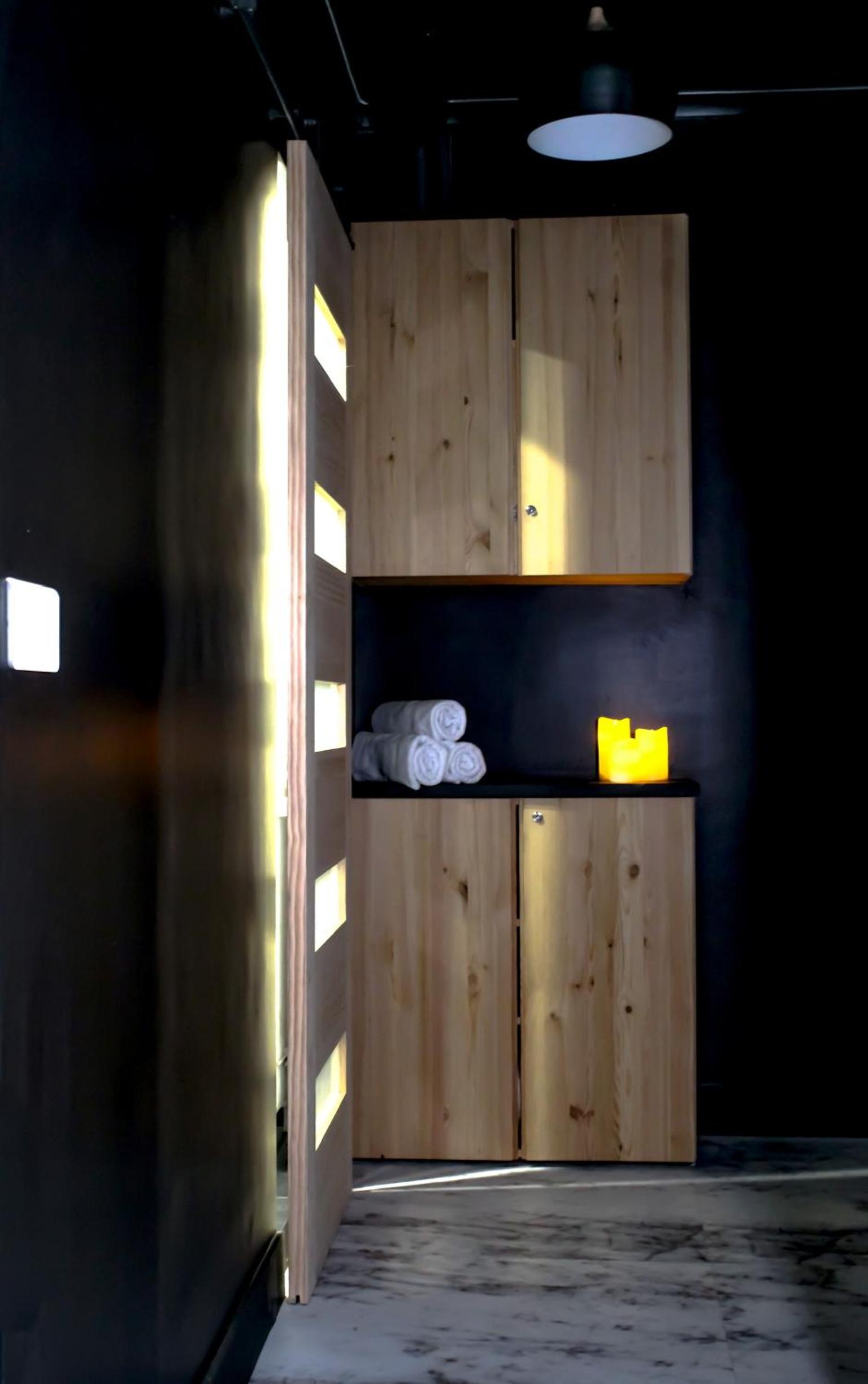 One-Bedroom Apartment - Photo 14