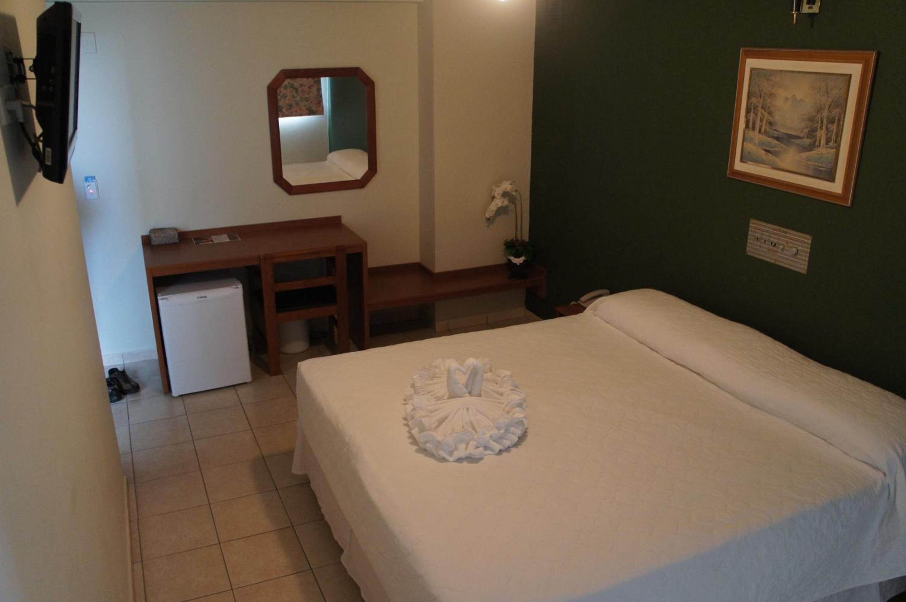 Double Room - Photo 3