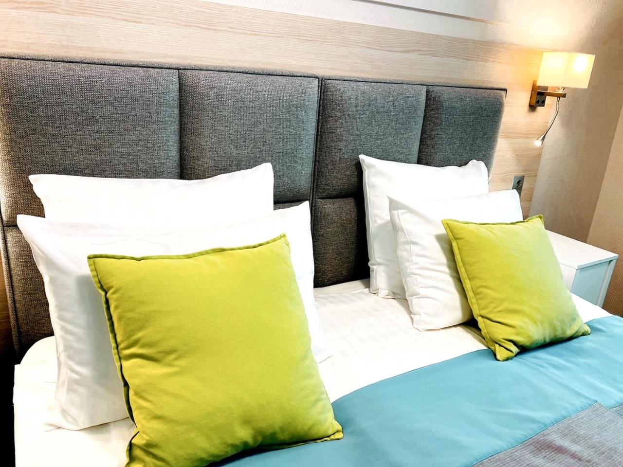 Suite Apartment - Photo 8