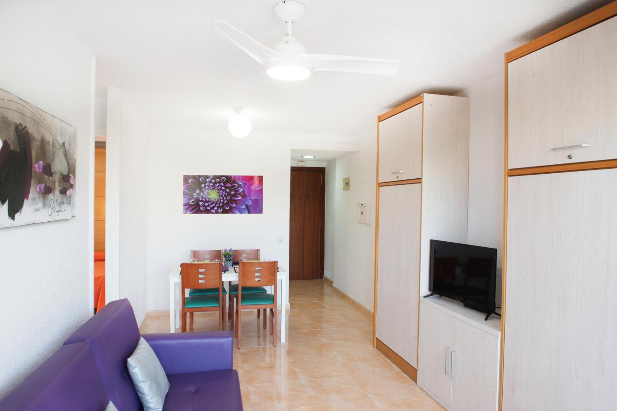 Two-Bedroom Apartment (2 Adults + 2 Children) photo 3
