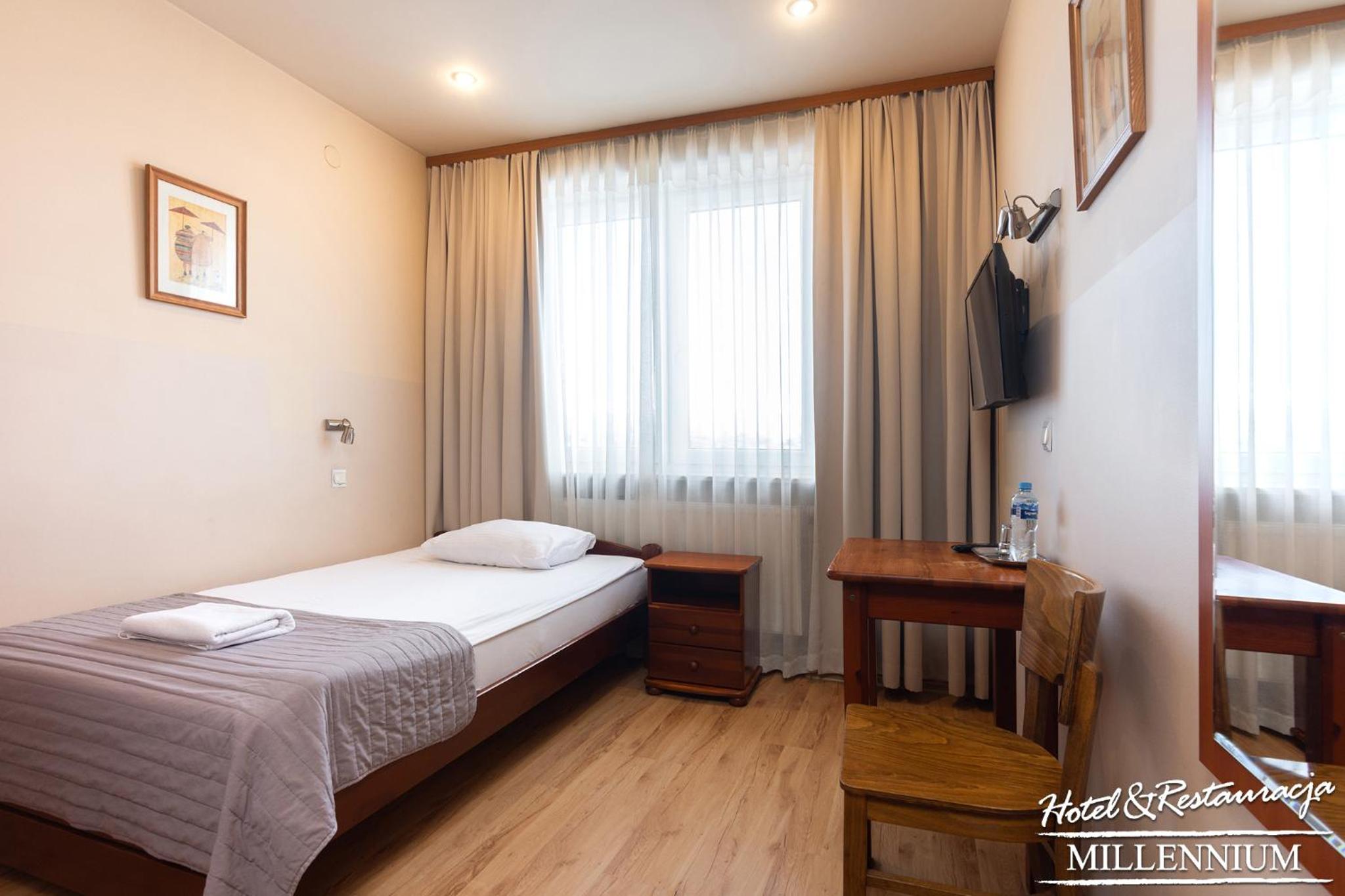 Twin Room - Photo 2