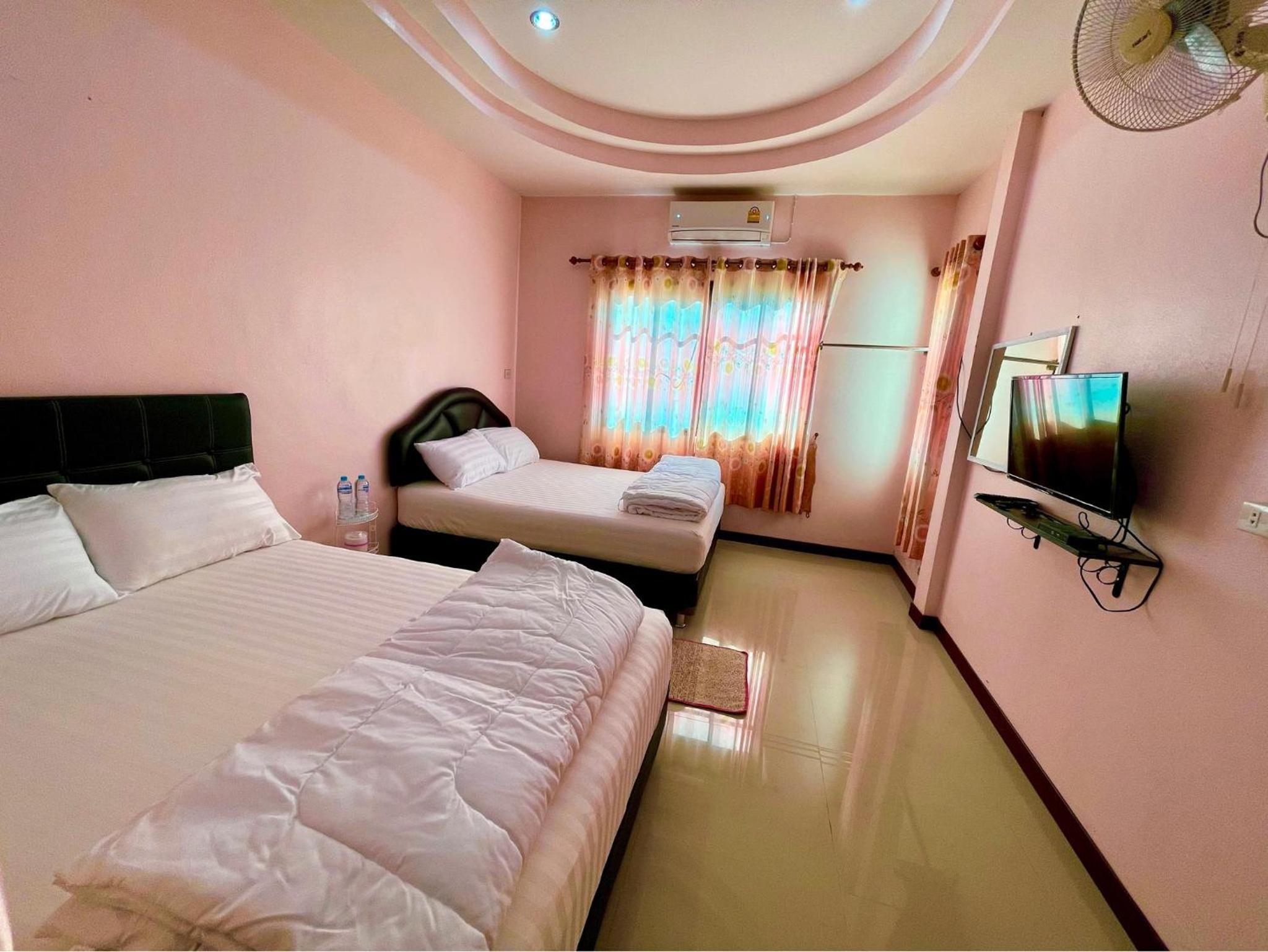 Standard Queen Room with Two Queen Beds - Photo 1
