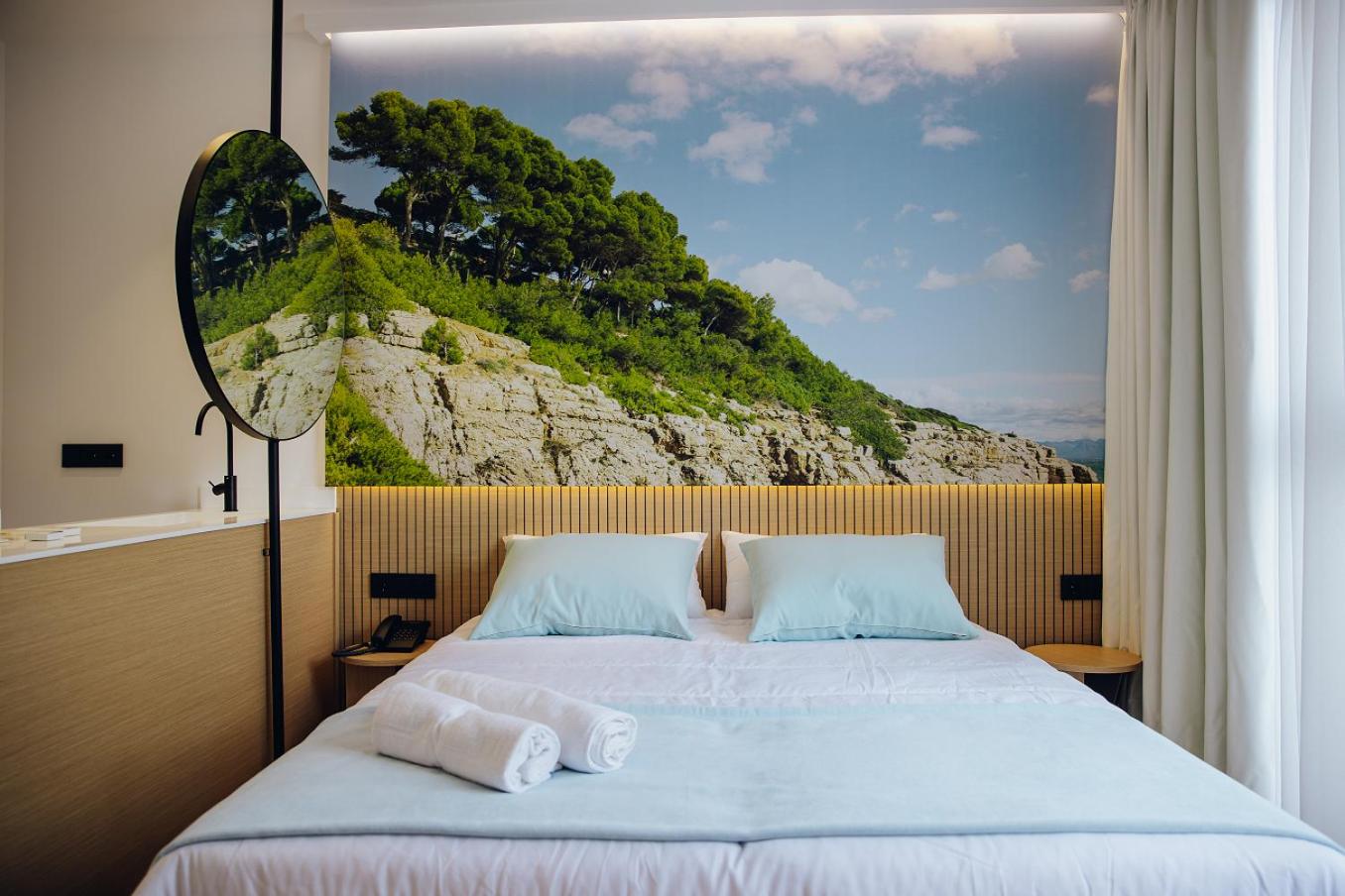 Double Room - Photo 5