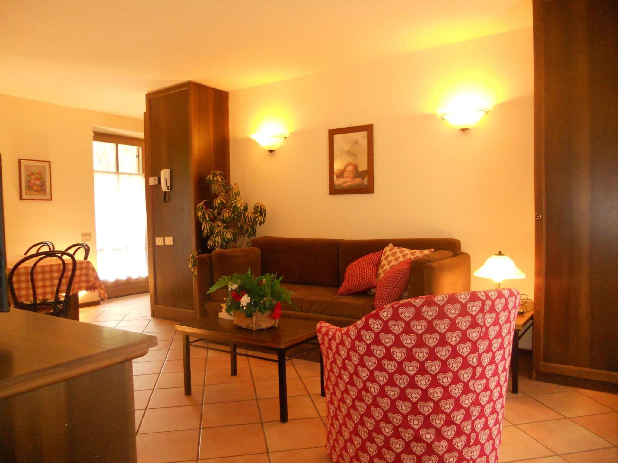 One-Bedroom Apartment with Balcony
