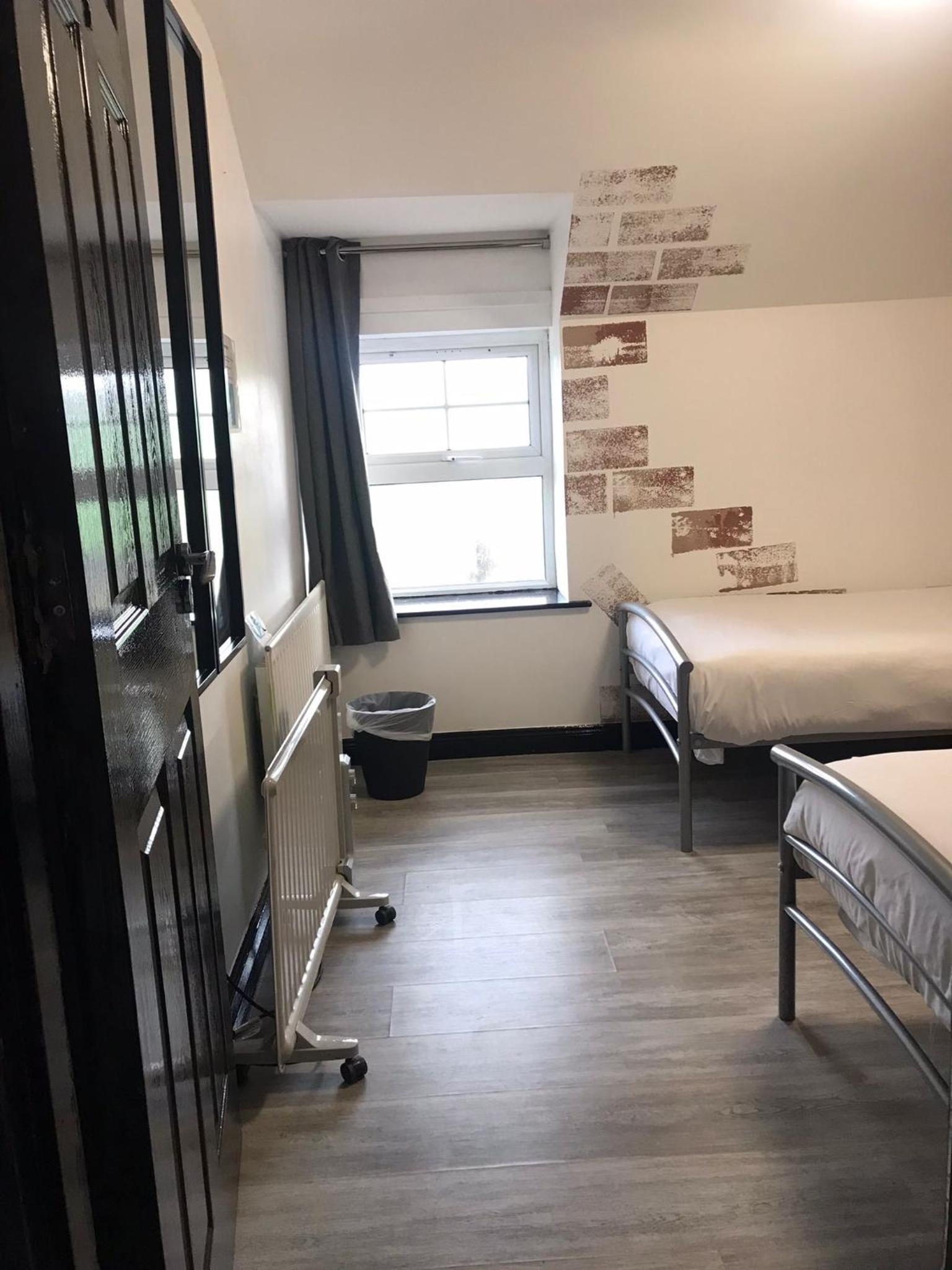 Standard Twin Room photo 2