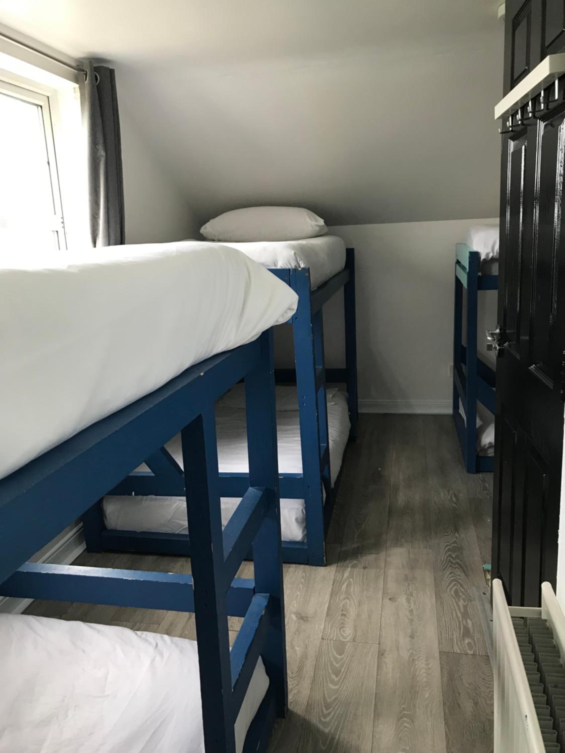 Bed in 6-Bed Mixed Dormitory Room photo 2