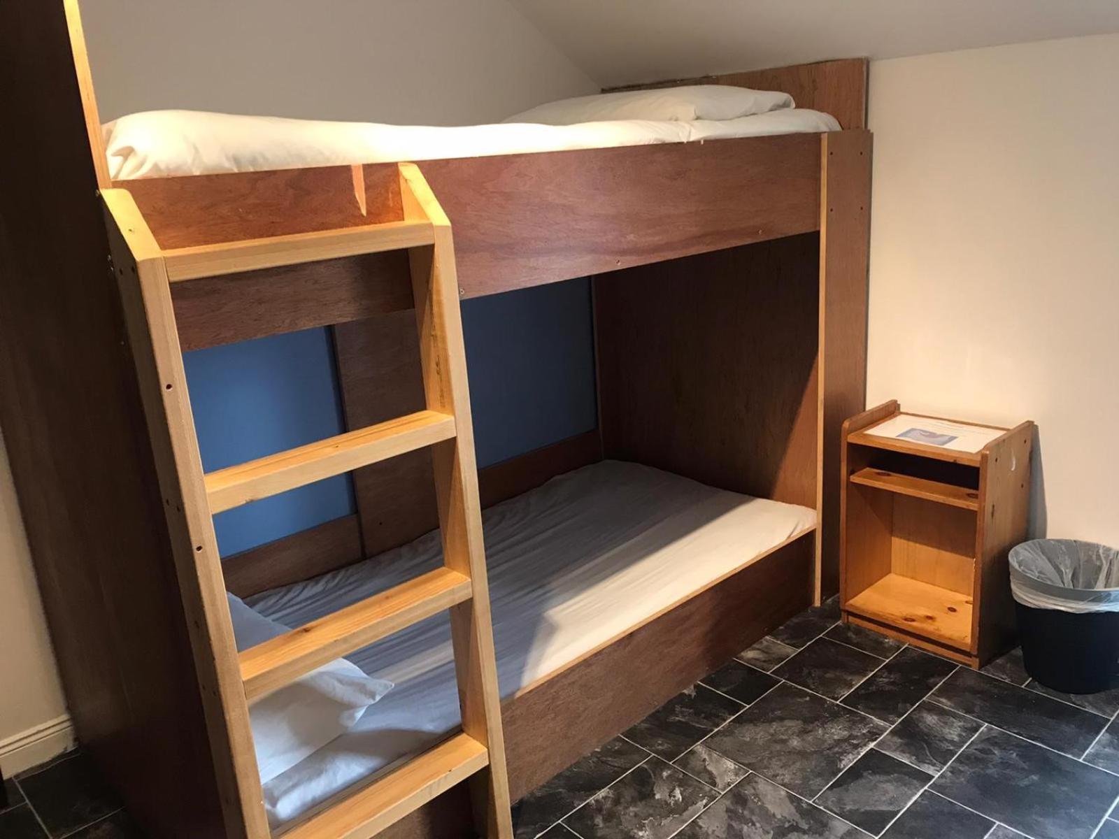 Bed in 4-Bed Mixed Dormitory Room photo 3