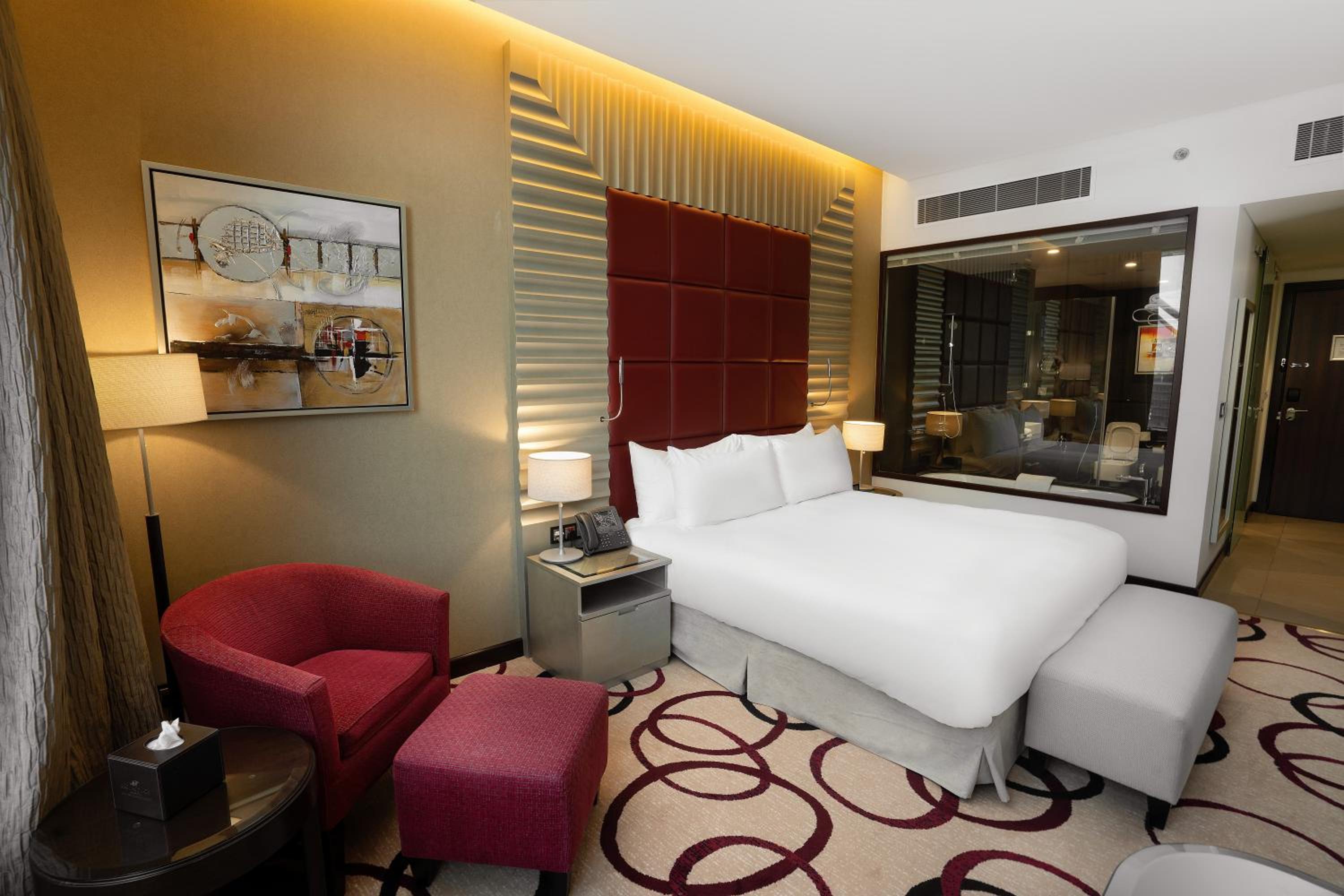Standard King Room - Photo 4
