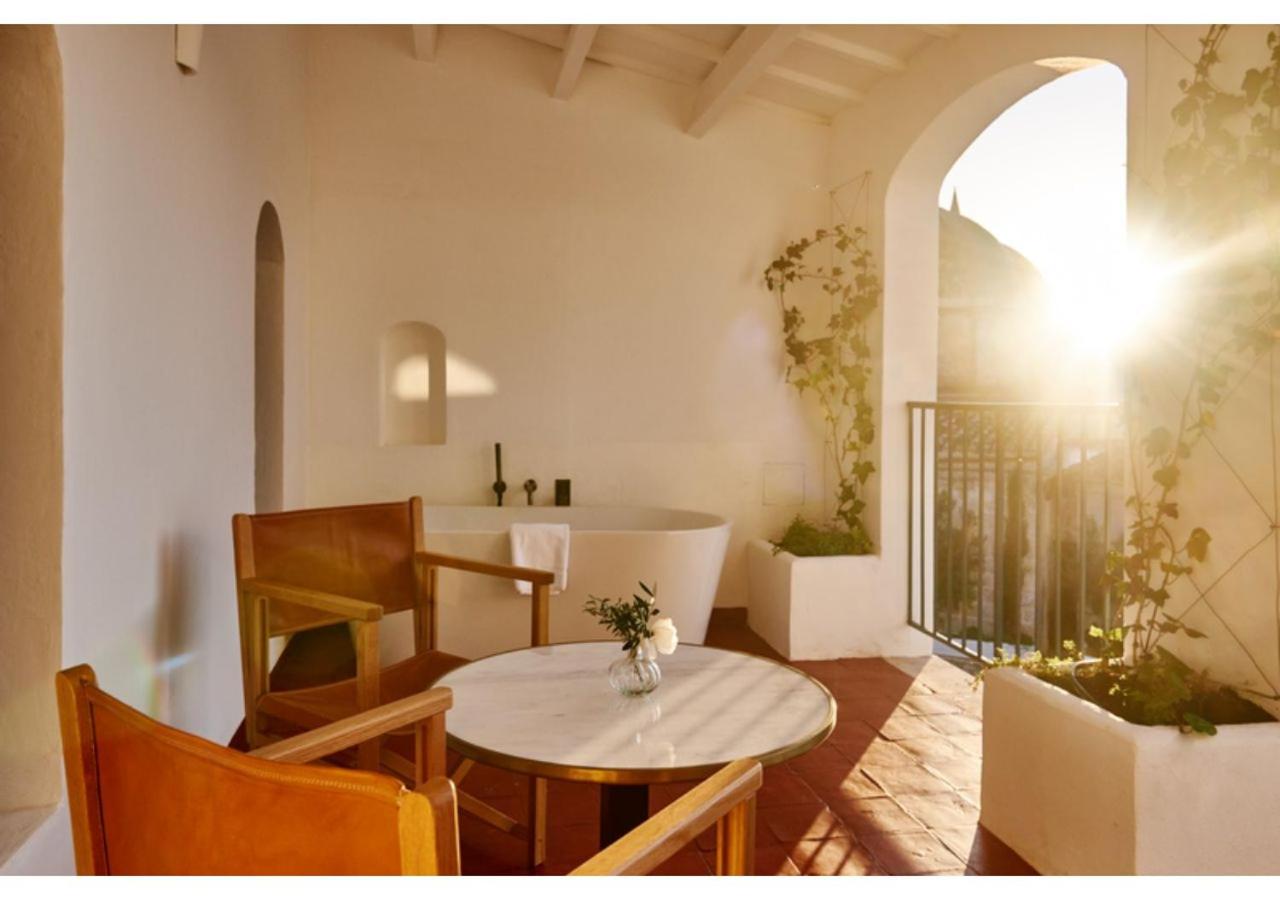 Suite con terraza y acceso al spa photo