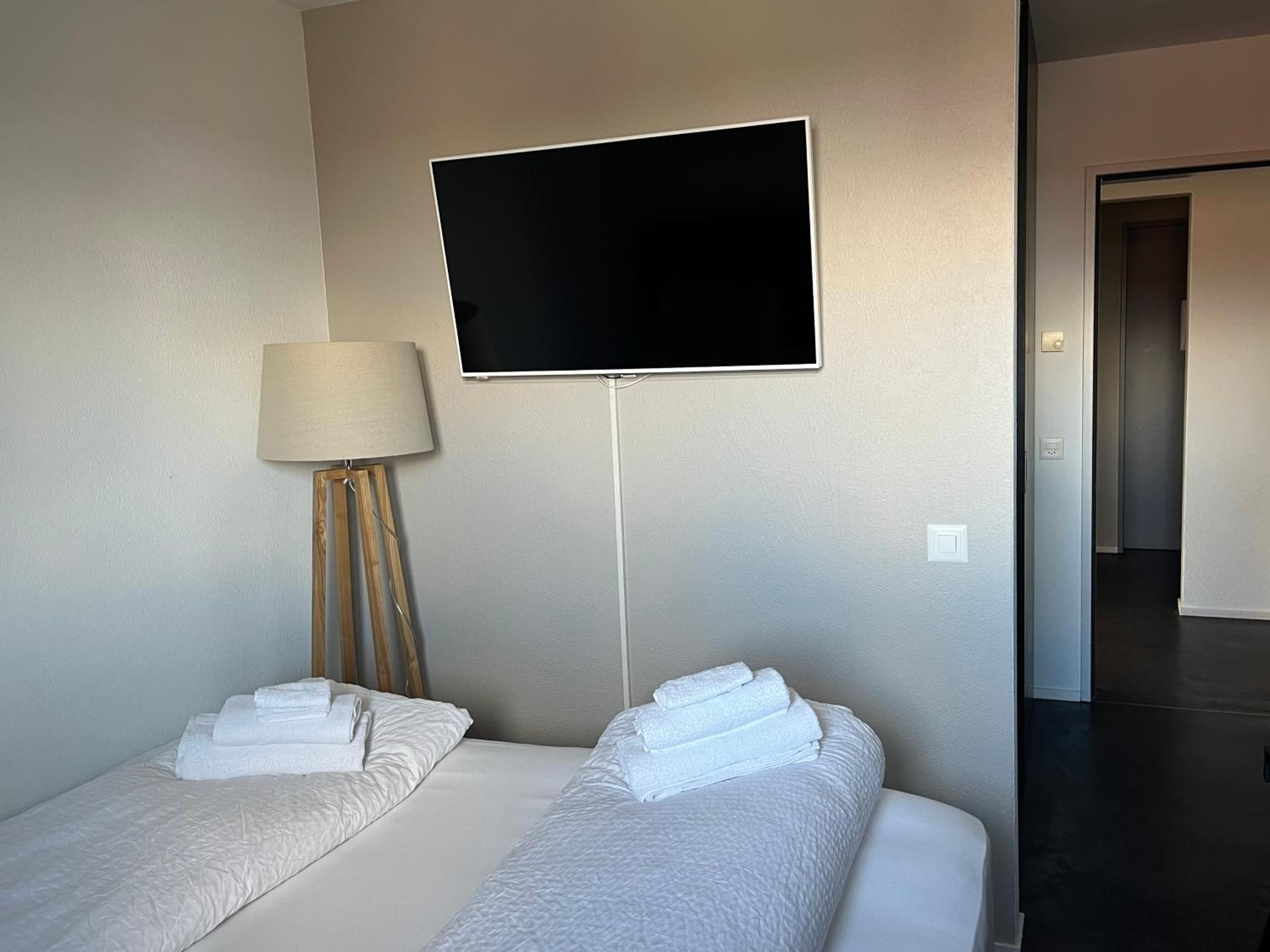Budget Double Room photo 3