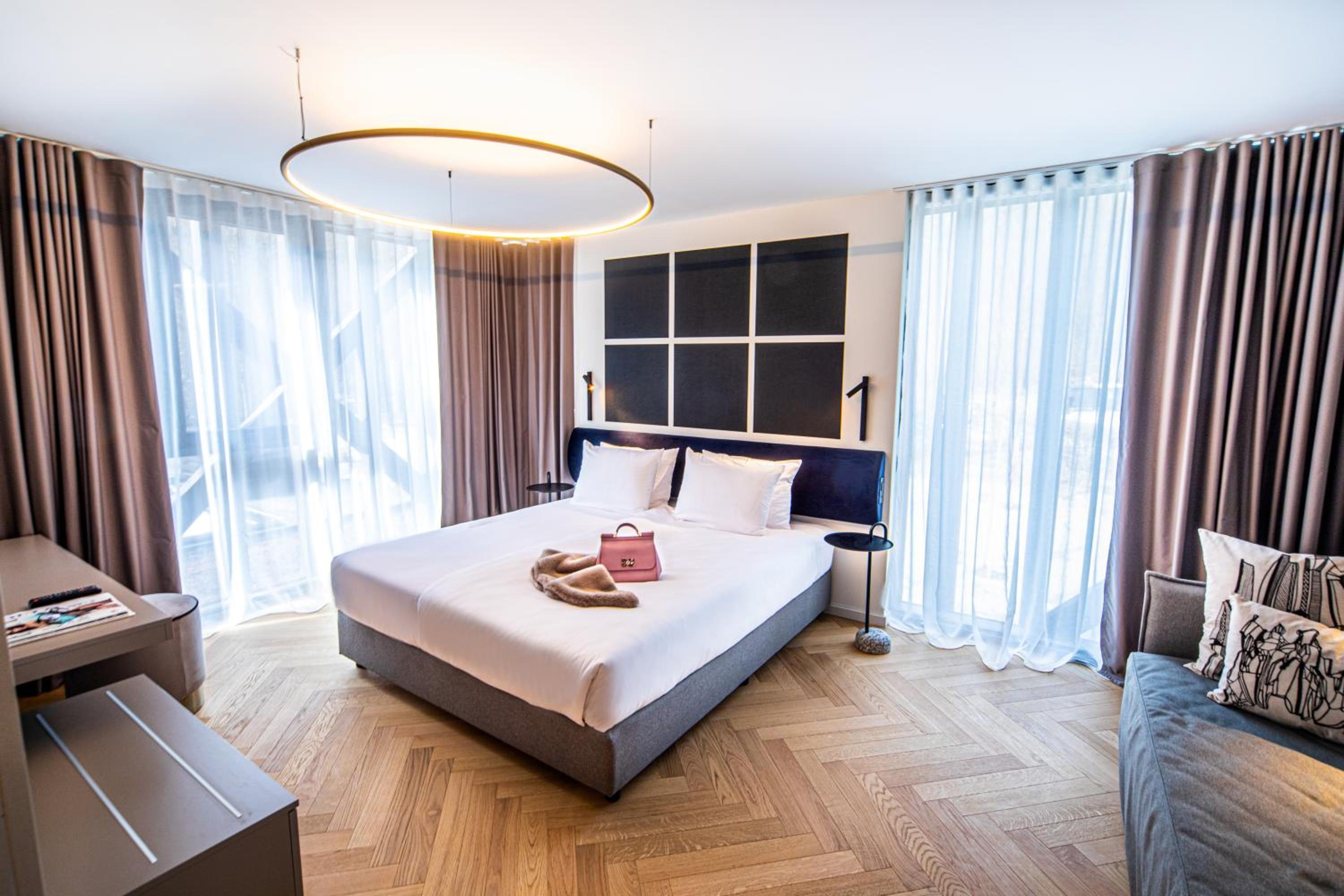 Deluxe Double Room photo 2