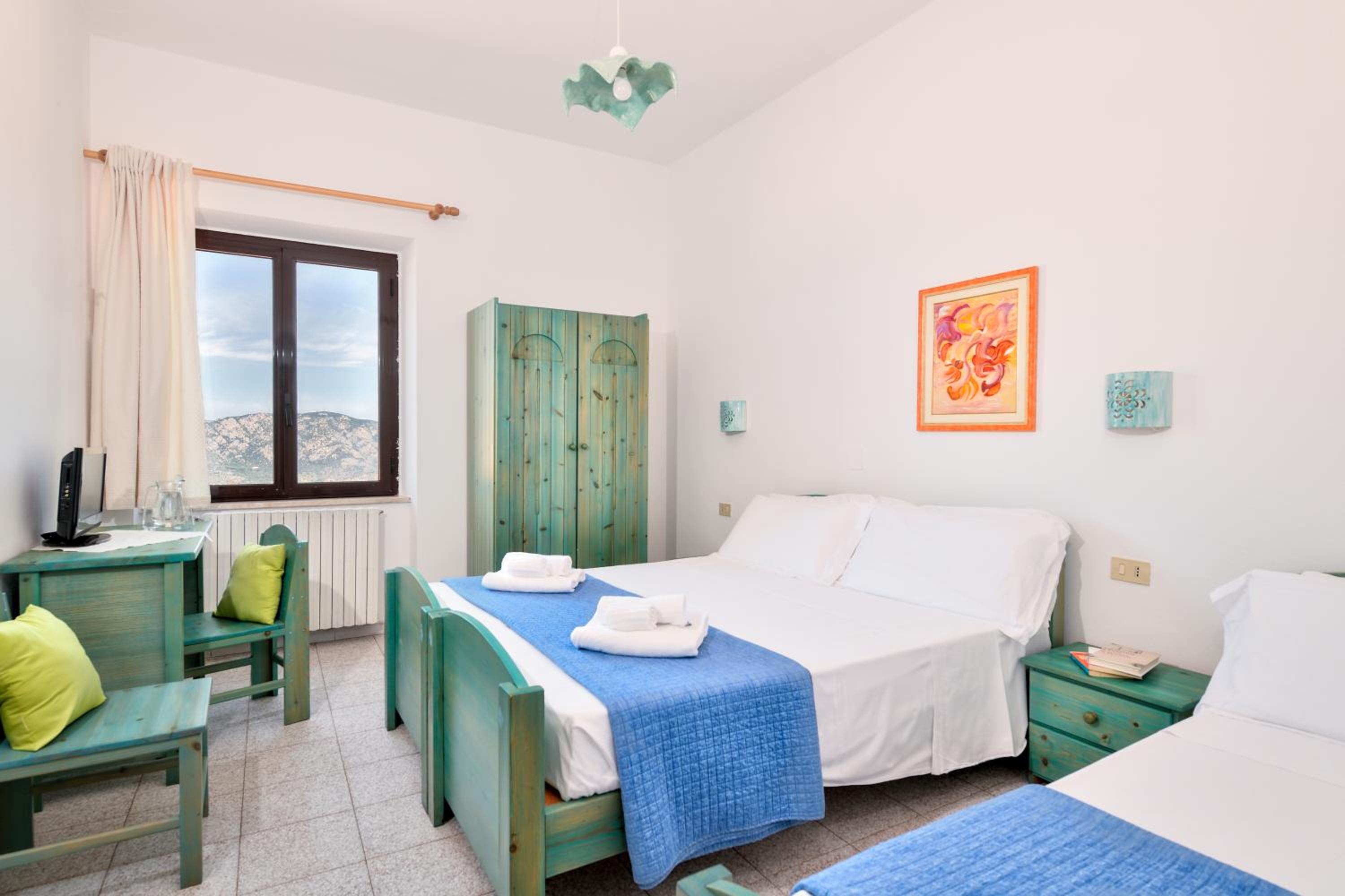 Double or Twin Room with View photo 3