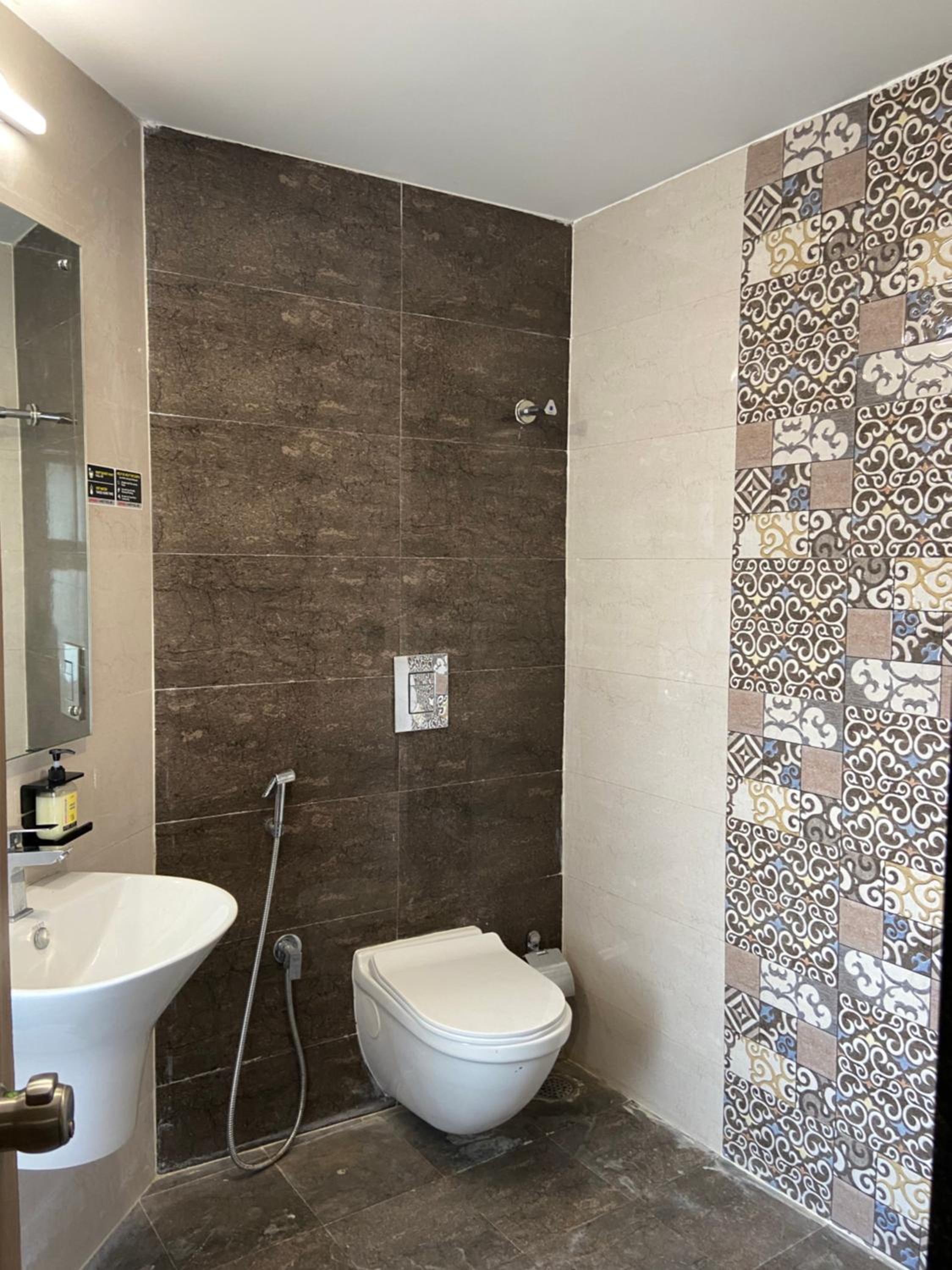 Standard Twin Room - Photo 4