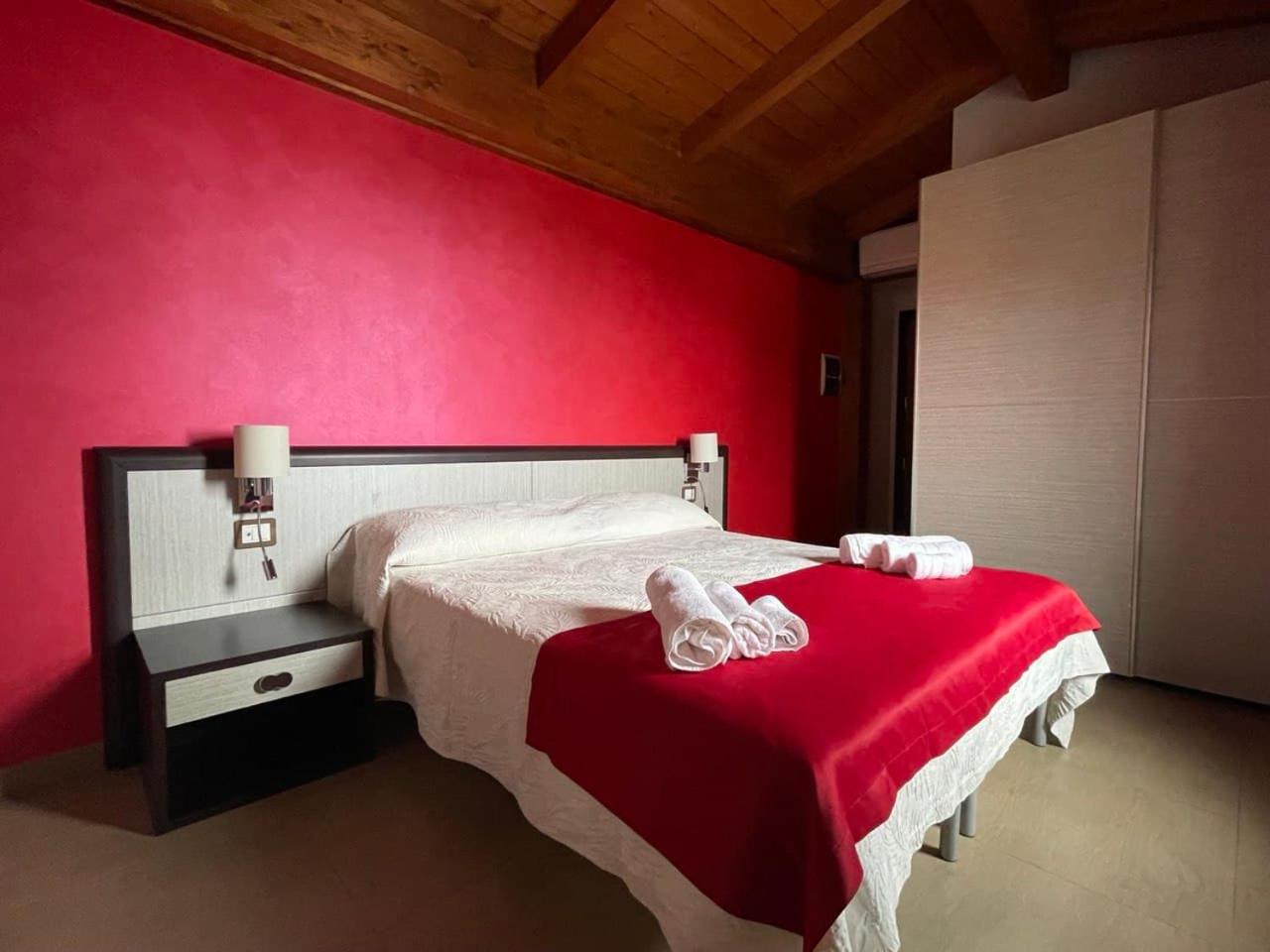 Deluxe Double or Twin Room - Photo 4