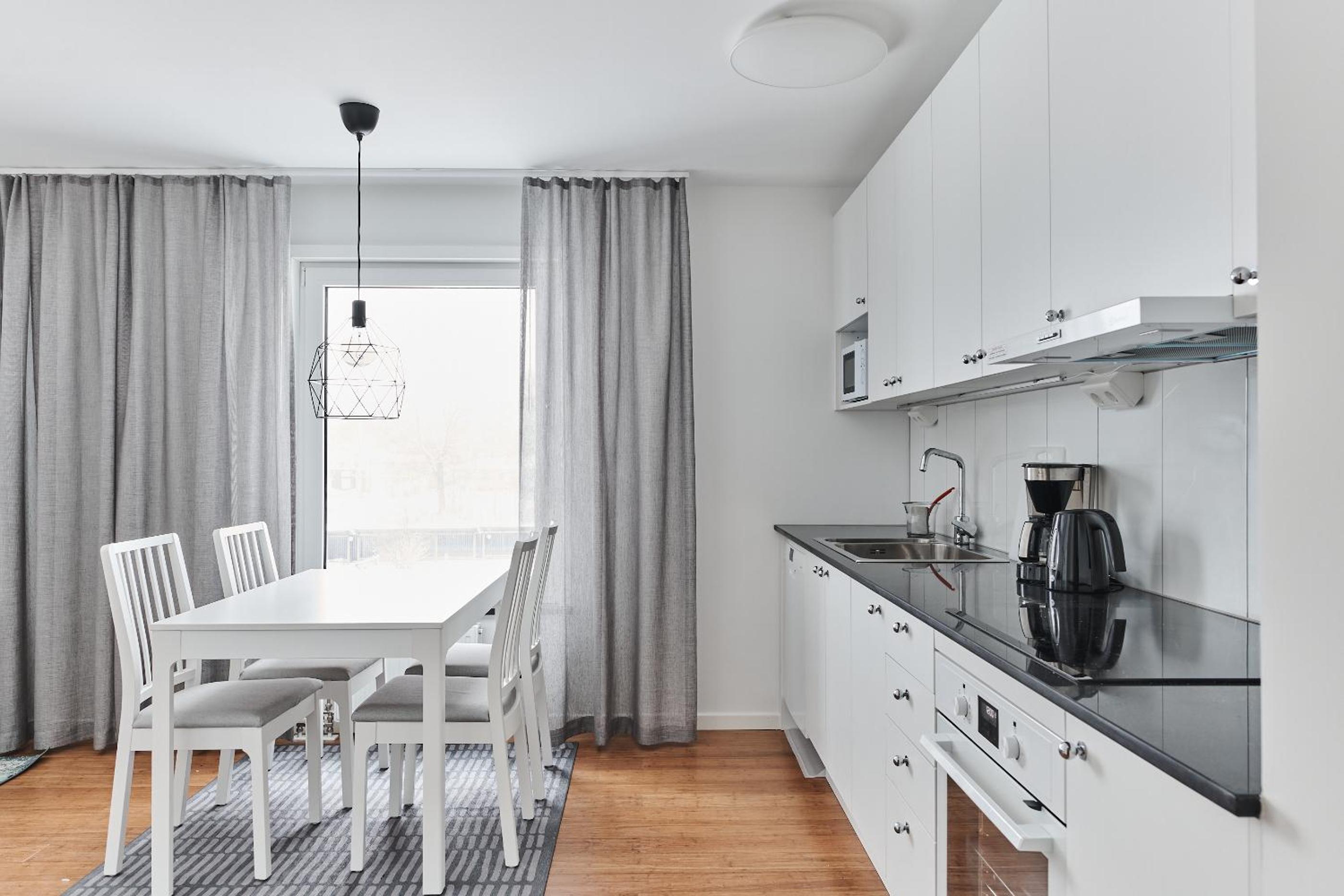 Two-Bedroom Apartment - Photo 7
