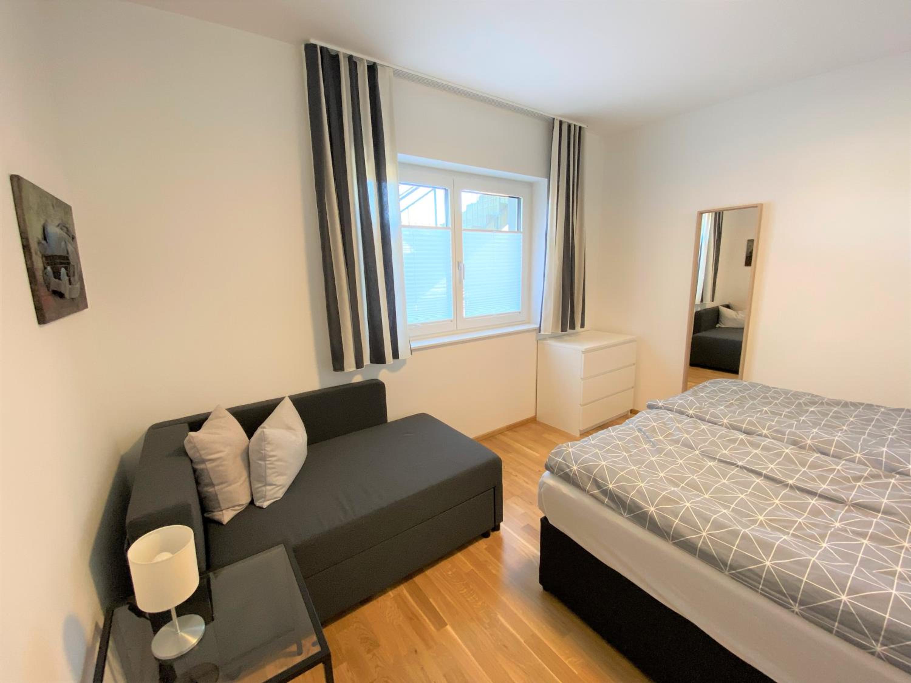 One-Bedroom Apartment photo 1
