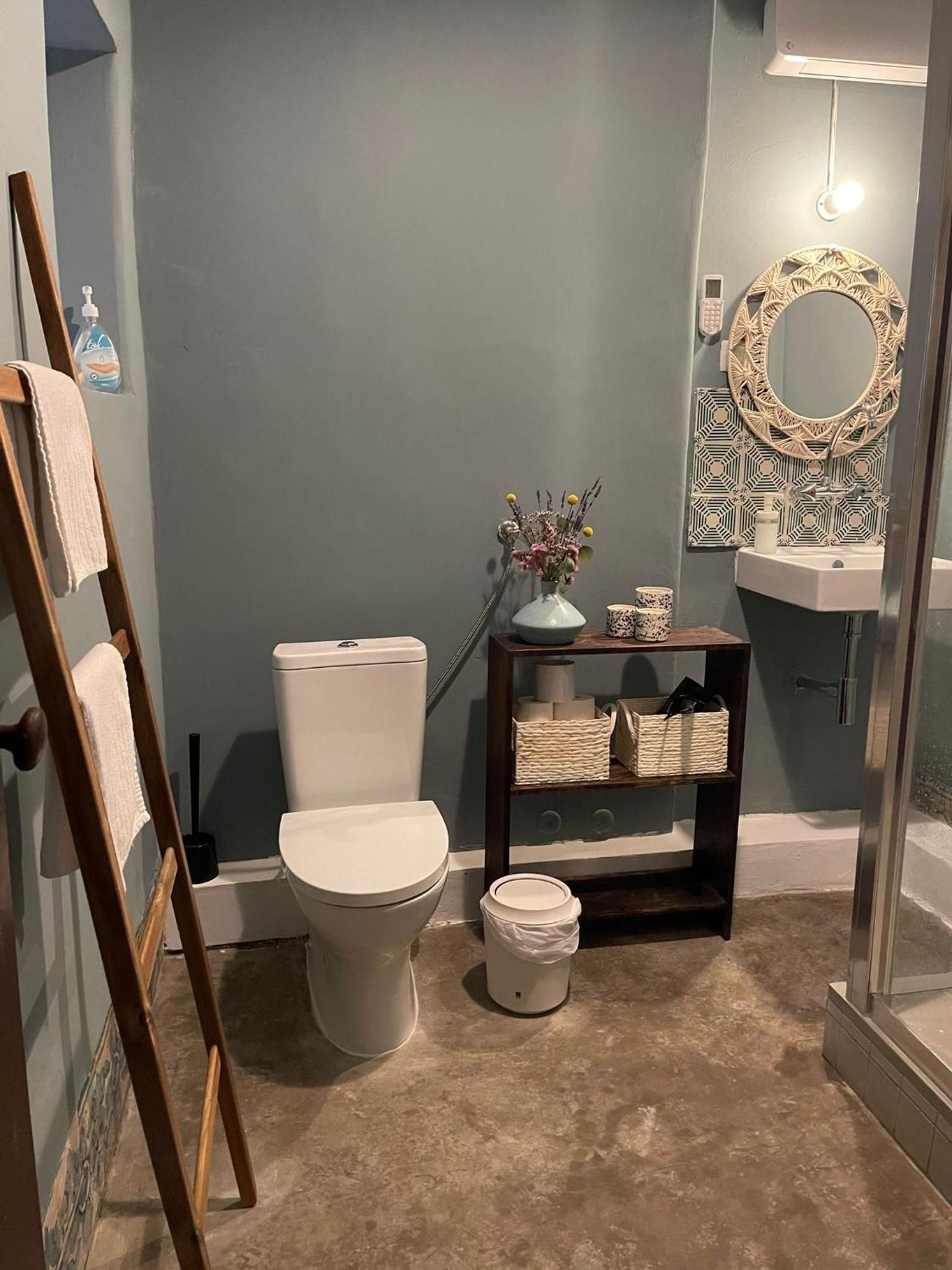 Two-Bedroom Suite - Photo 18
