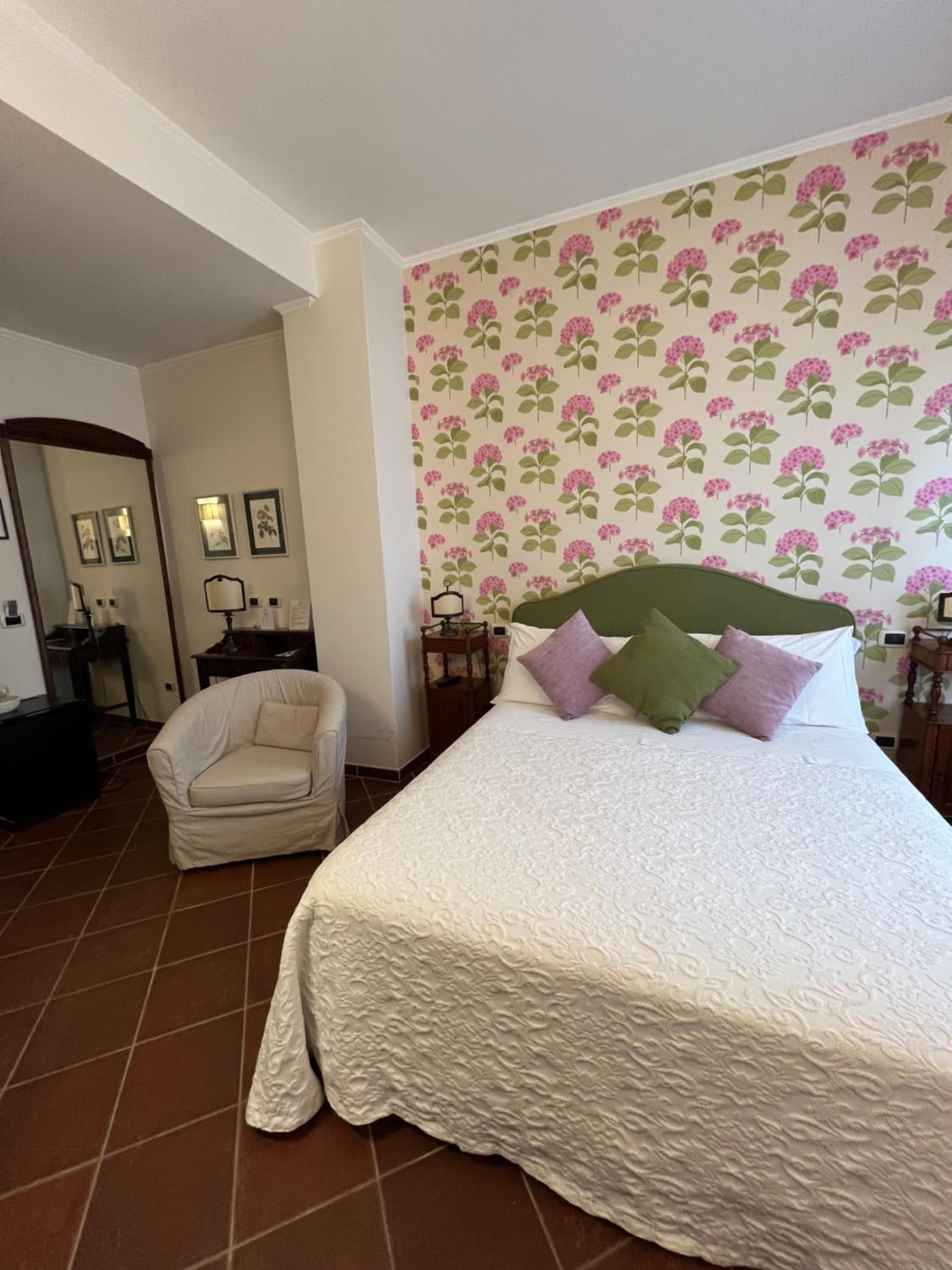 Deluxe Double Room - Photo 1