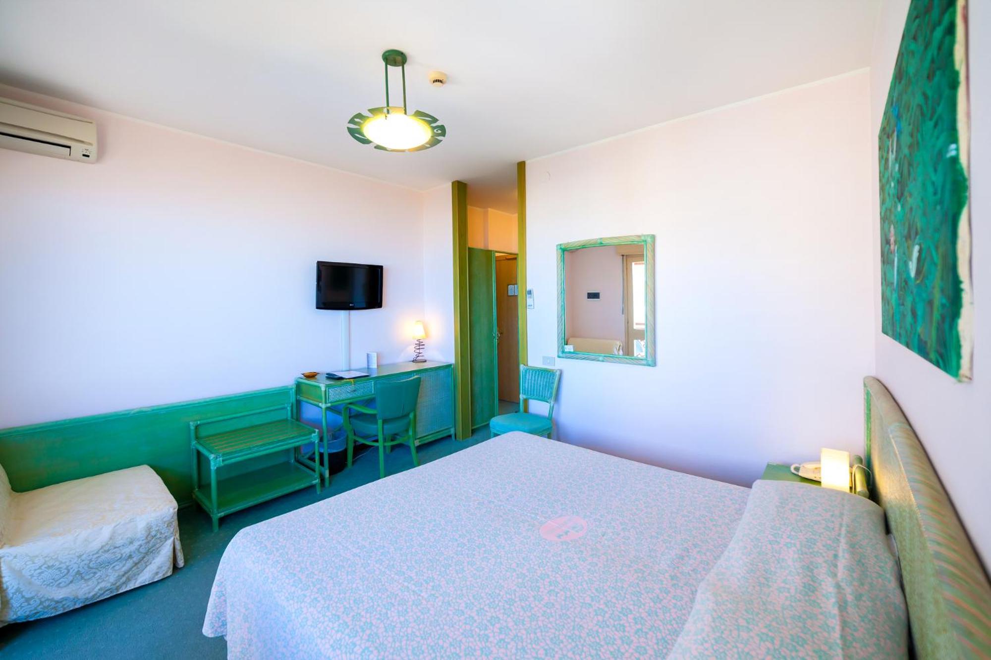 Double or Twin Room photo 1