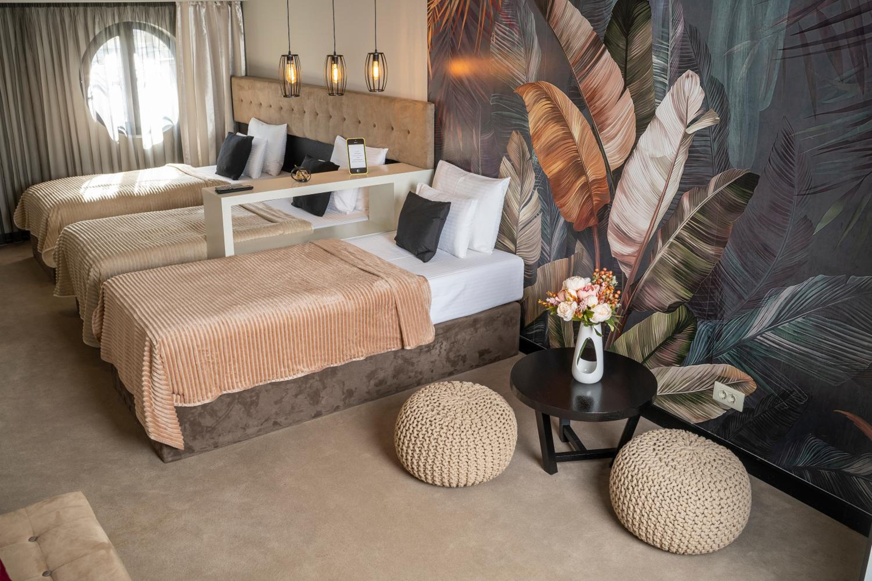 Deluxe Suite - Photo 15