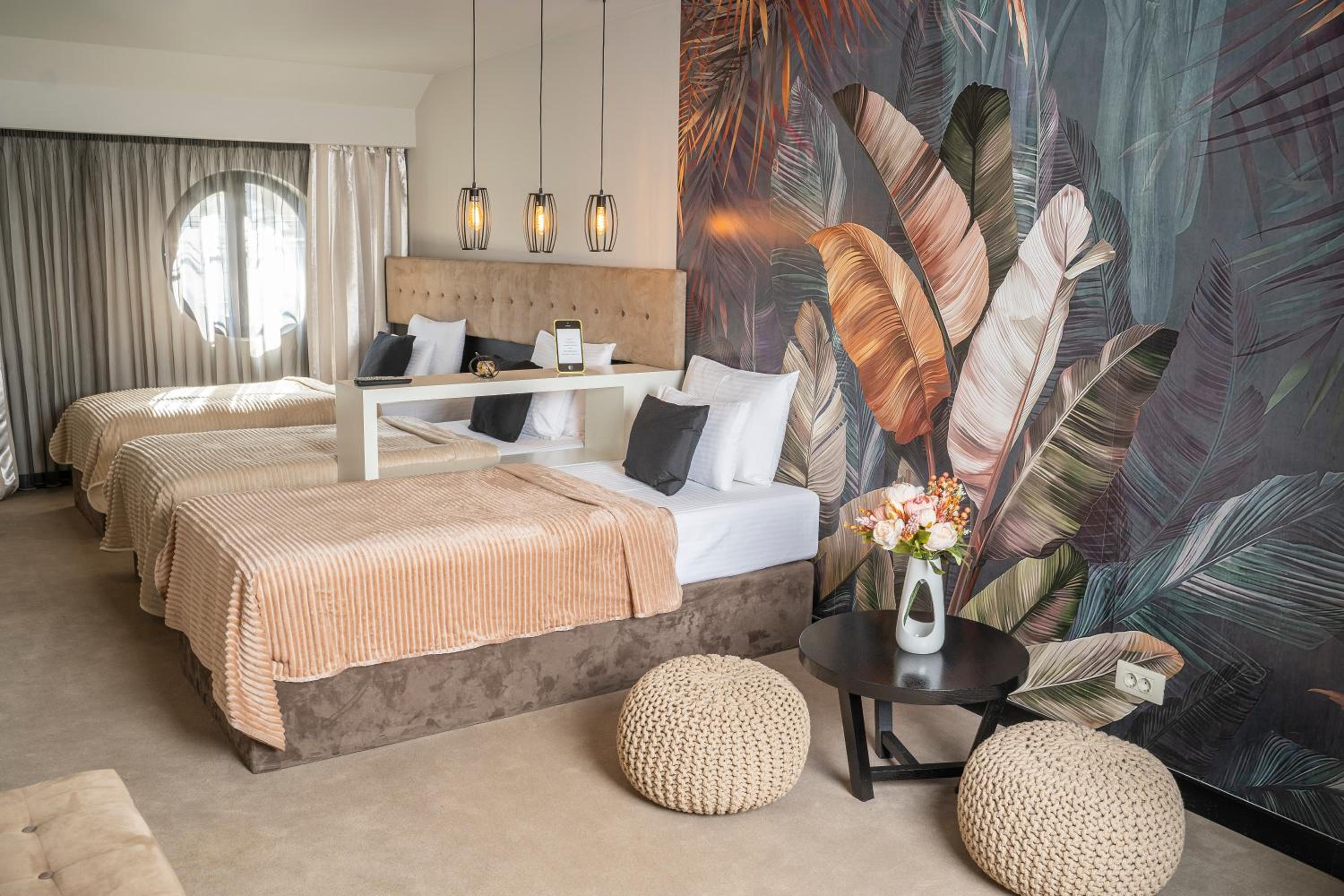 Deluxe Suite - Photo 1